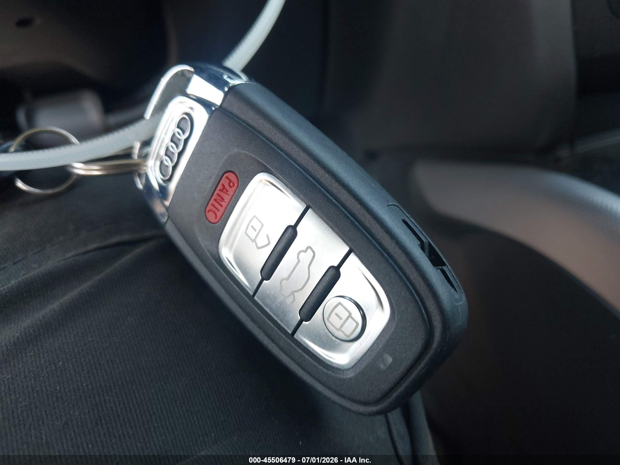 2013 Audi A5 2.0t Premium Blue vin: WAUCFAFR9DA007307
