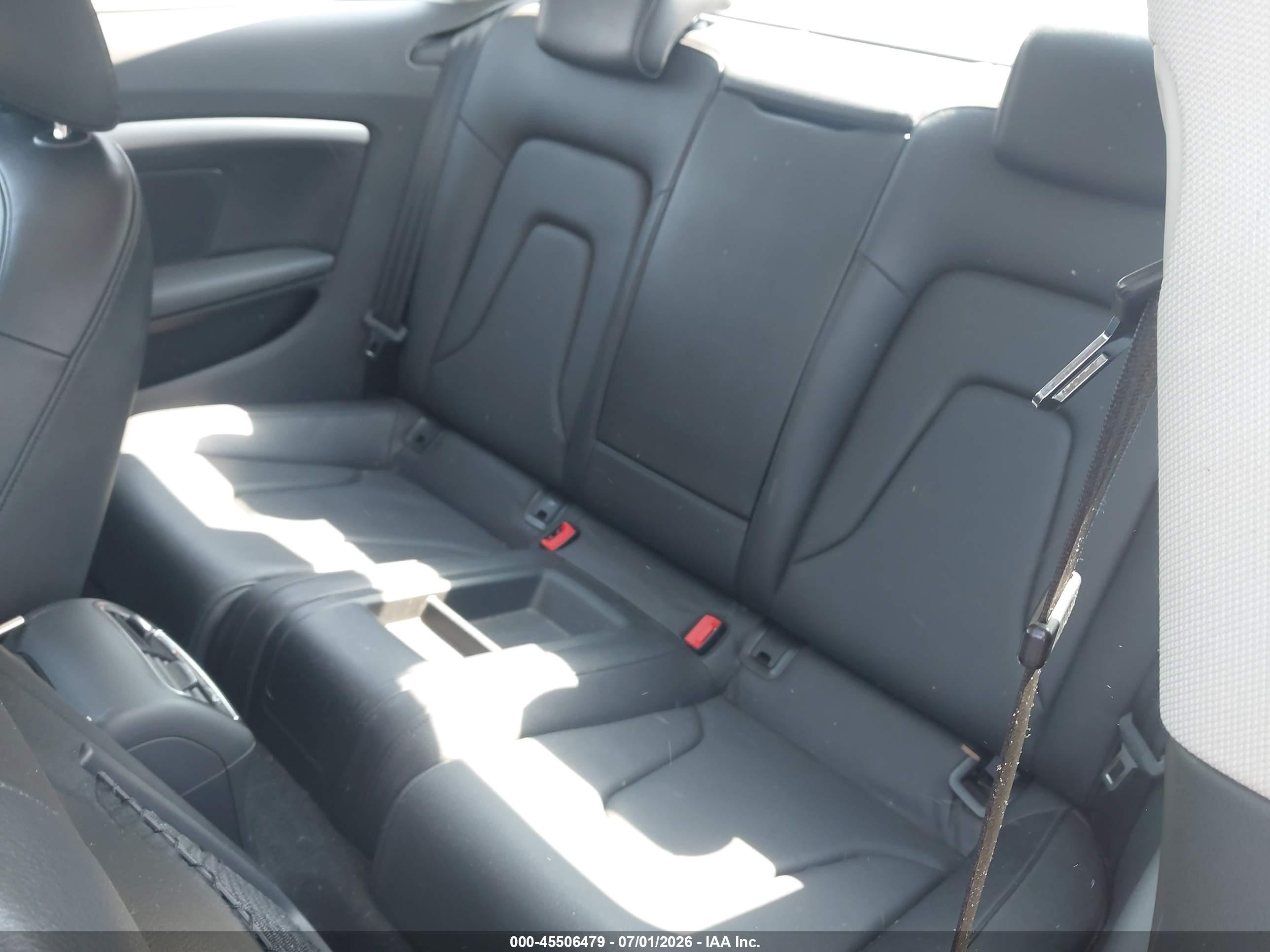 2013 Audi A5 2.0t Premium Blue vin: WAUCFAFR9DA007307