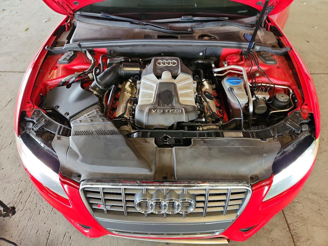 2012 Audi S5 Premium Plus Красный vin: WAUCGAFH4CN003063