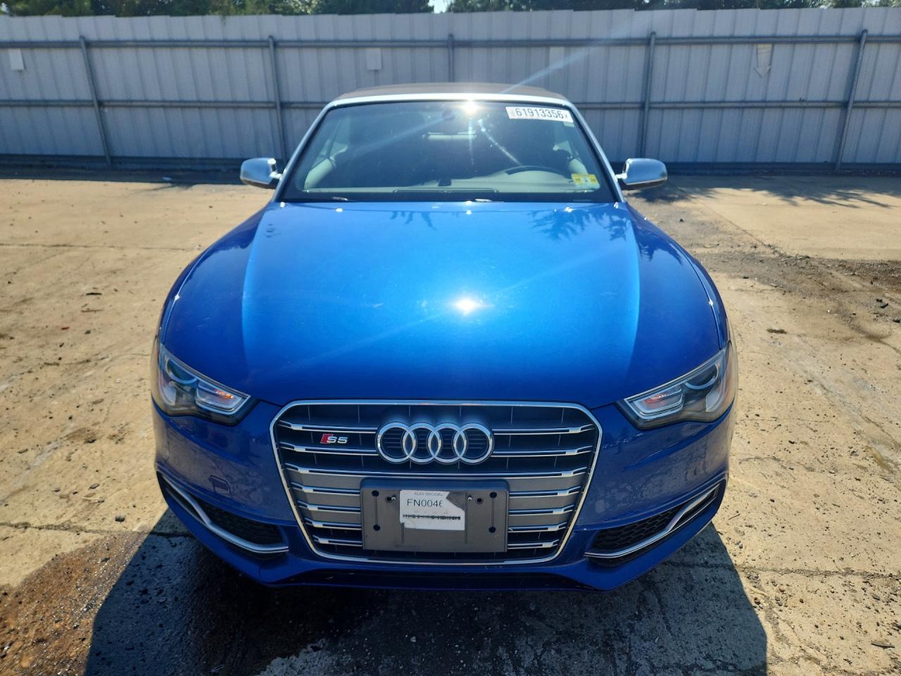 2015 Audi S5 Premium Plus Синий vin: WAUCGAFH7FN004650