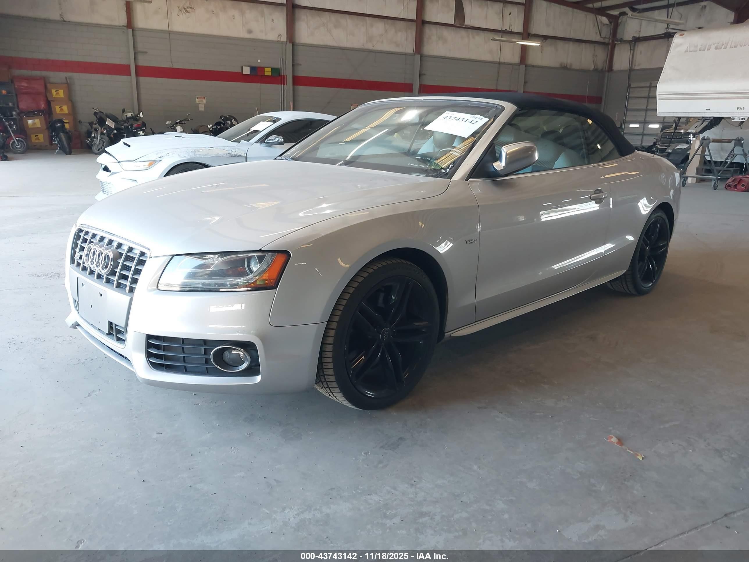 2010 Audi S5 3.0 Premium Plus Silver vin: WAUCGAFH8AN013625