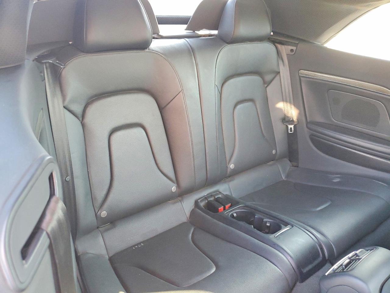 2014 Audi S5 Premium Plus Белый vin: WAUCGAFHXEN012188