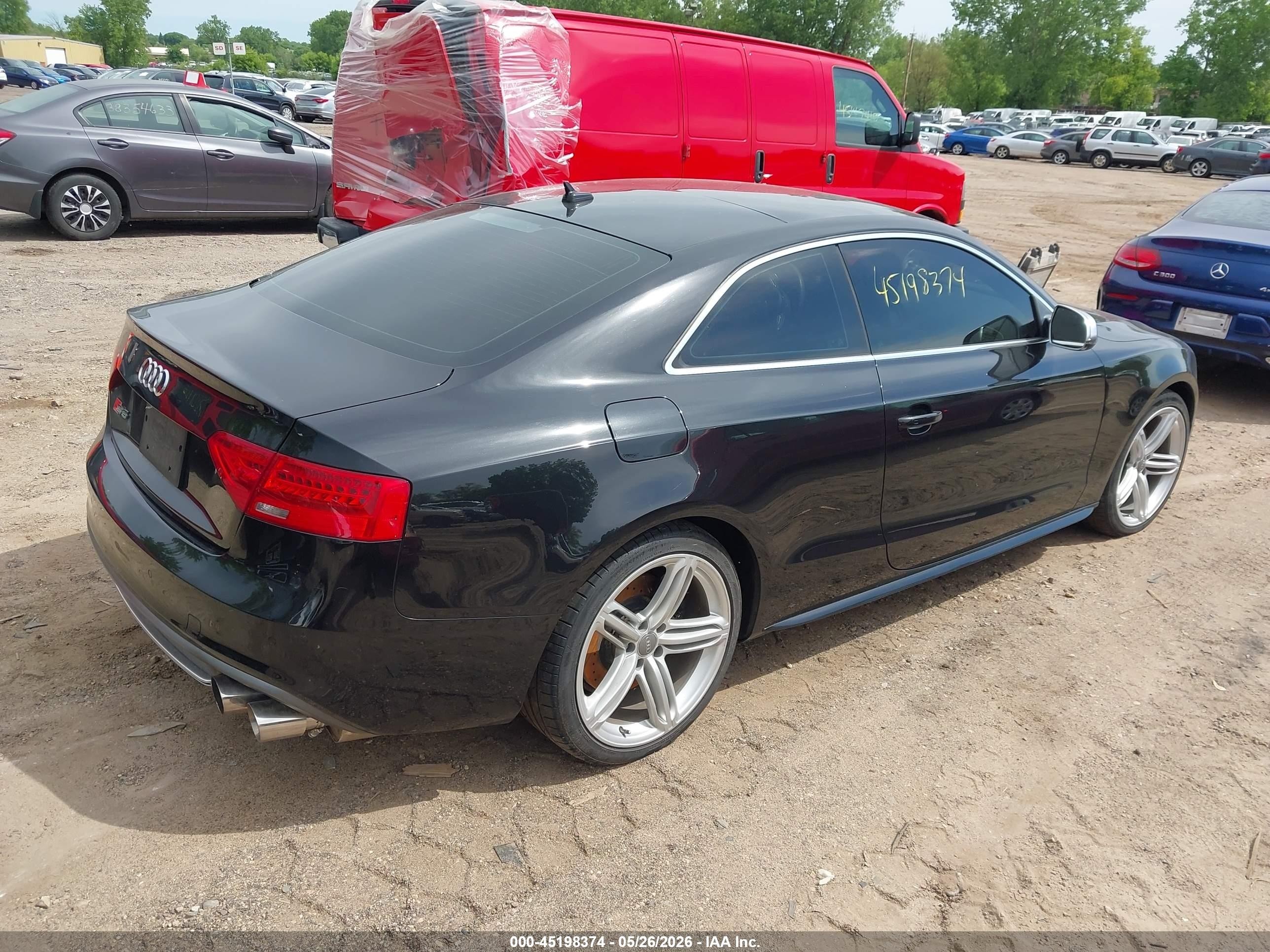 2013 Audi S5 3.0t Premium Plus Черный vin: WAUCGAFR0DA035459