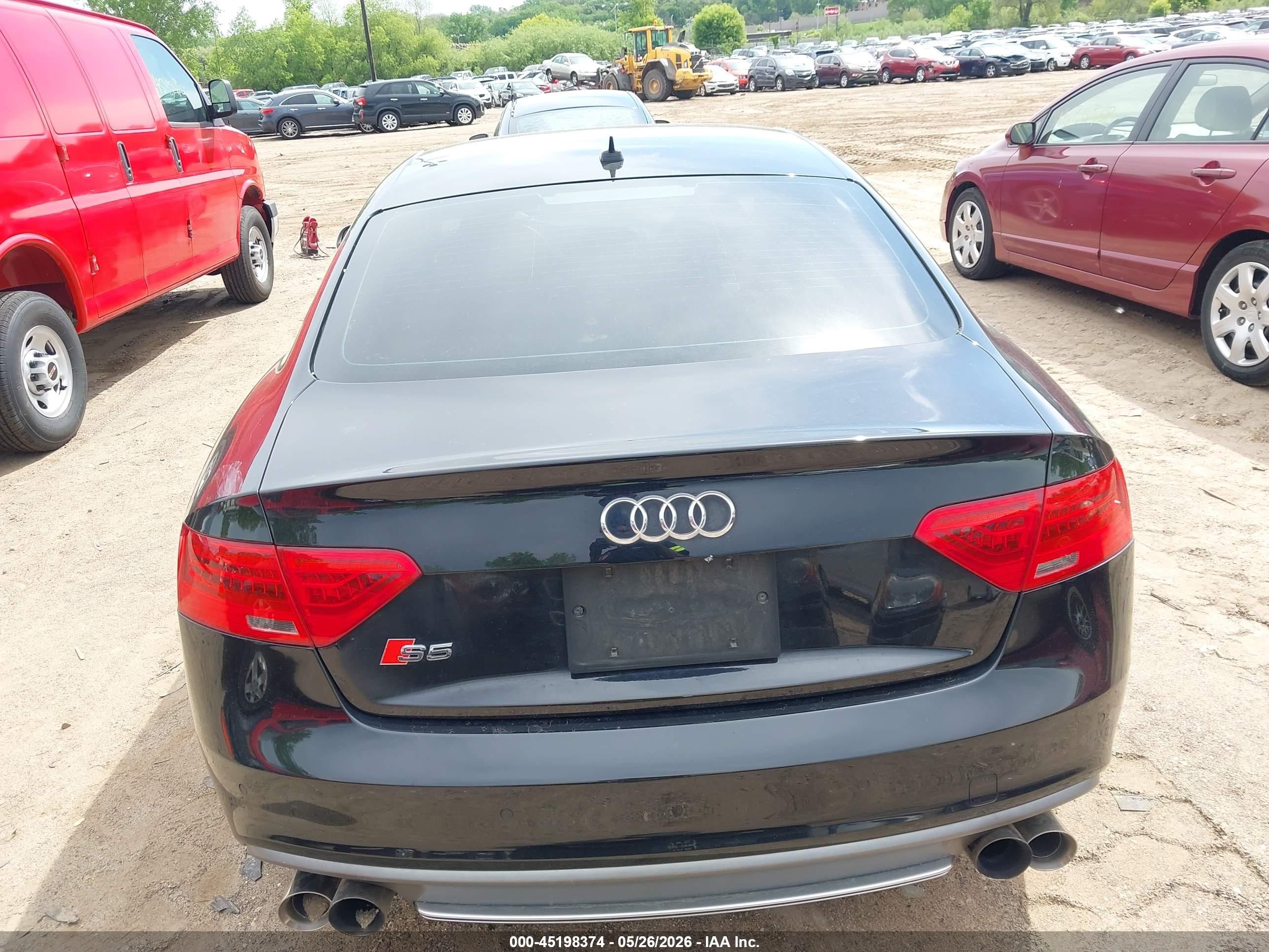2013 Audi S5 3.0t Premium Plus Черный vin: WAUCGAFR0DA035459