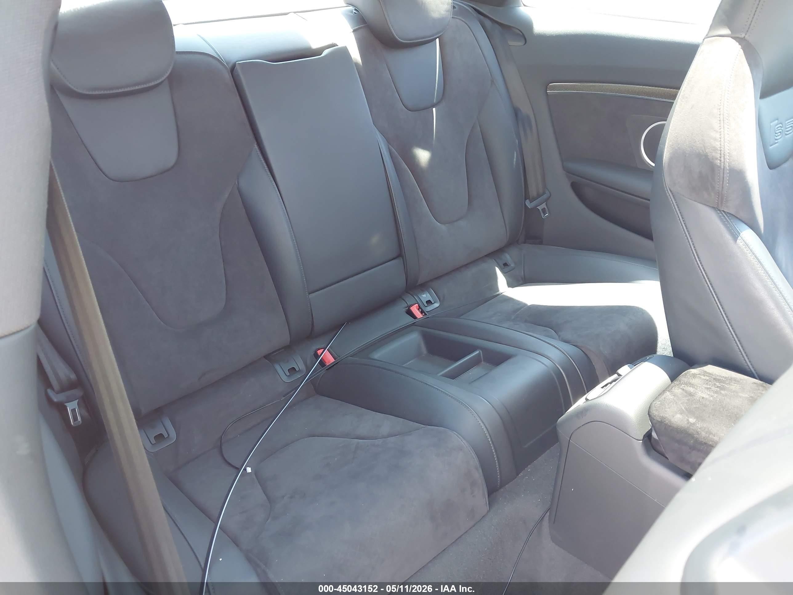 2014 Audi S5 3.0t Premium Plus Синий vin: WAUCGAFR0EA027833