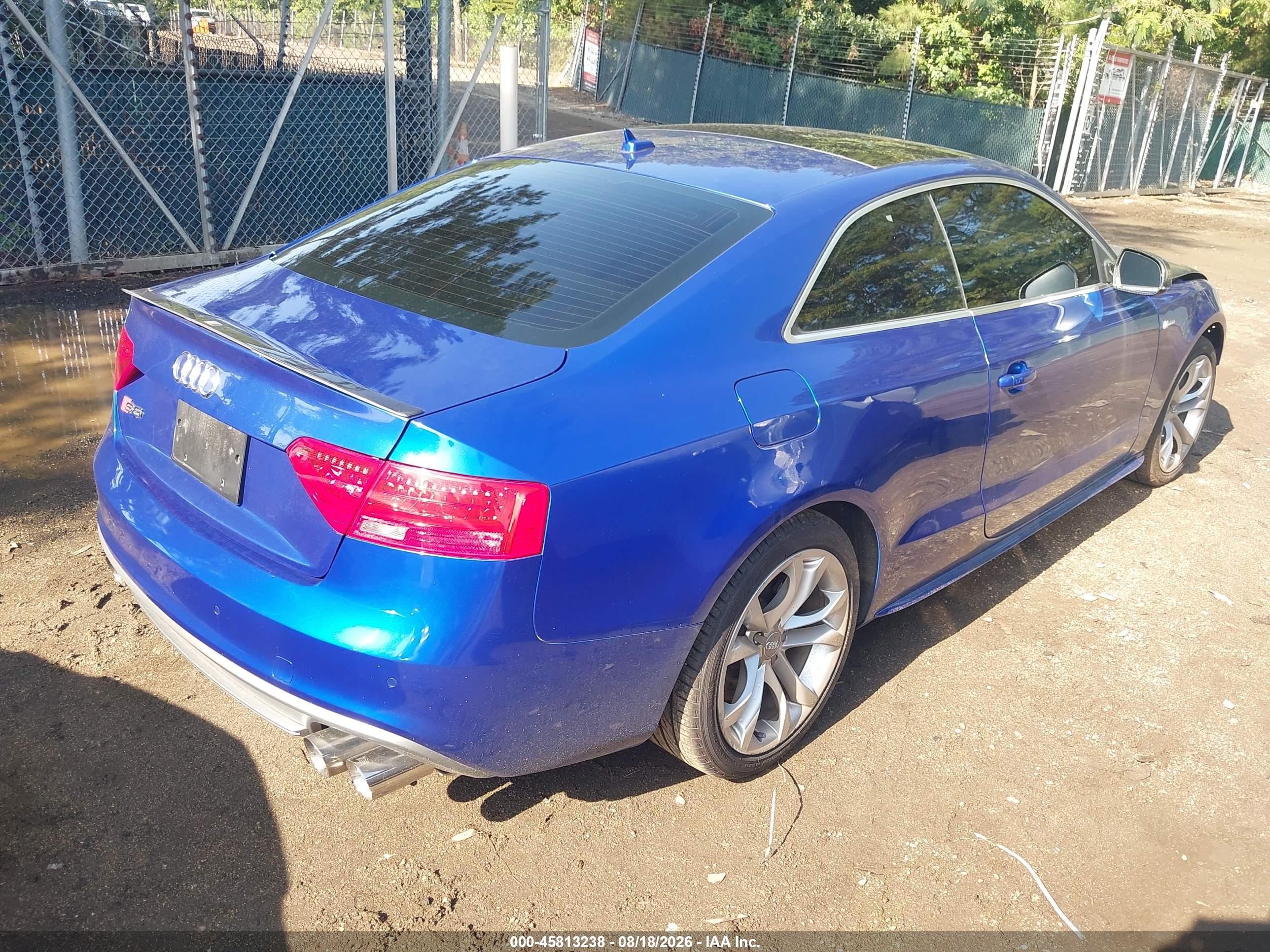 2015 Audi S5 3.0t Premium Plus Blue vin: WAUCGAFR0FA027588