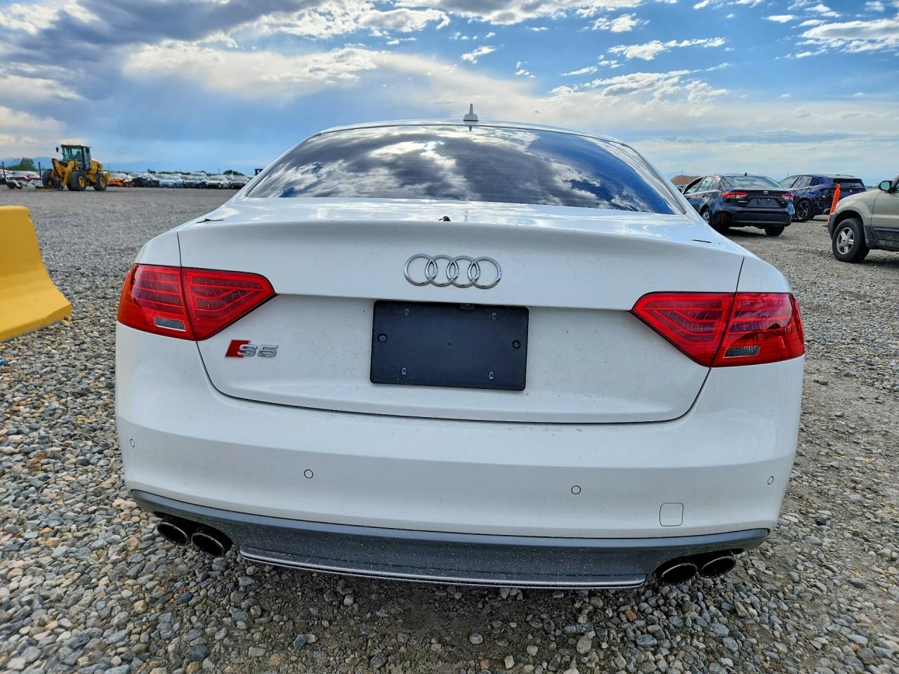 2014 Audi S5 Premium Plus White vin: WAUCGAFR1EA070285