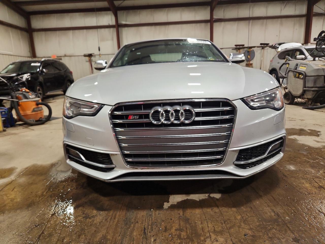 2013 Audi S5 Premium Plus Silver vin: WAUCGAFR3DA001015