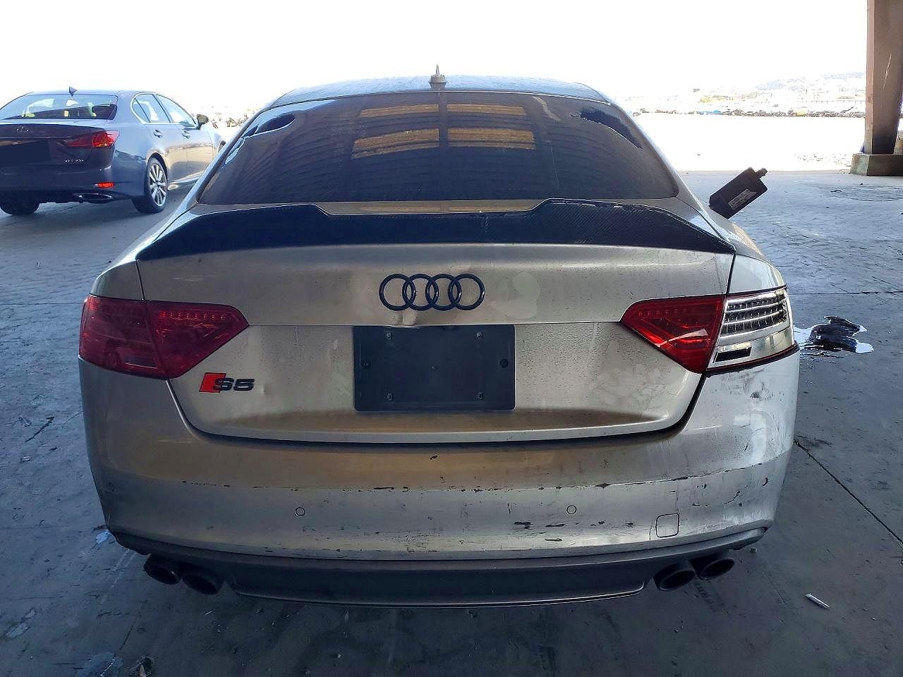 2013 Audi S5 Premium Plus Silver vin: WAUCGAFR5DA035120