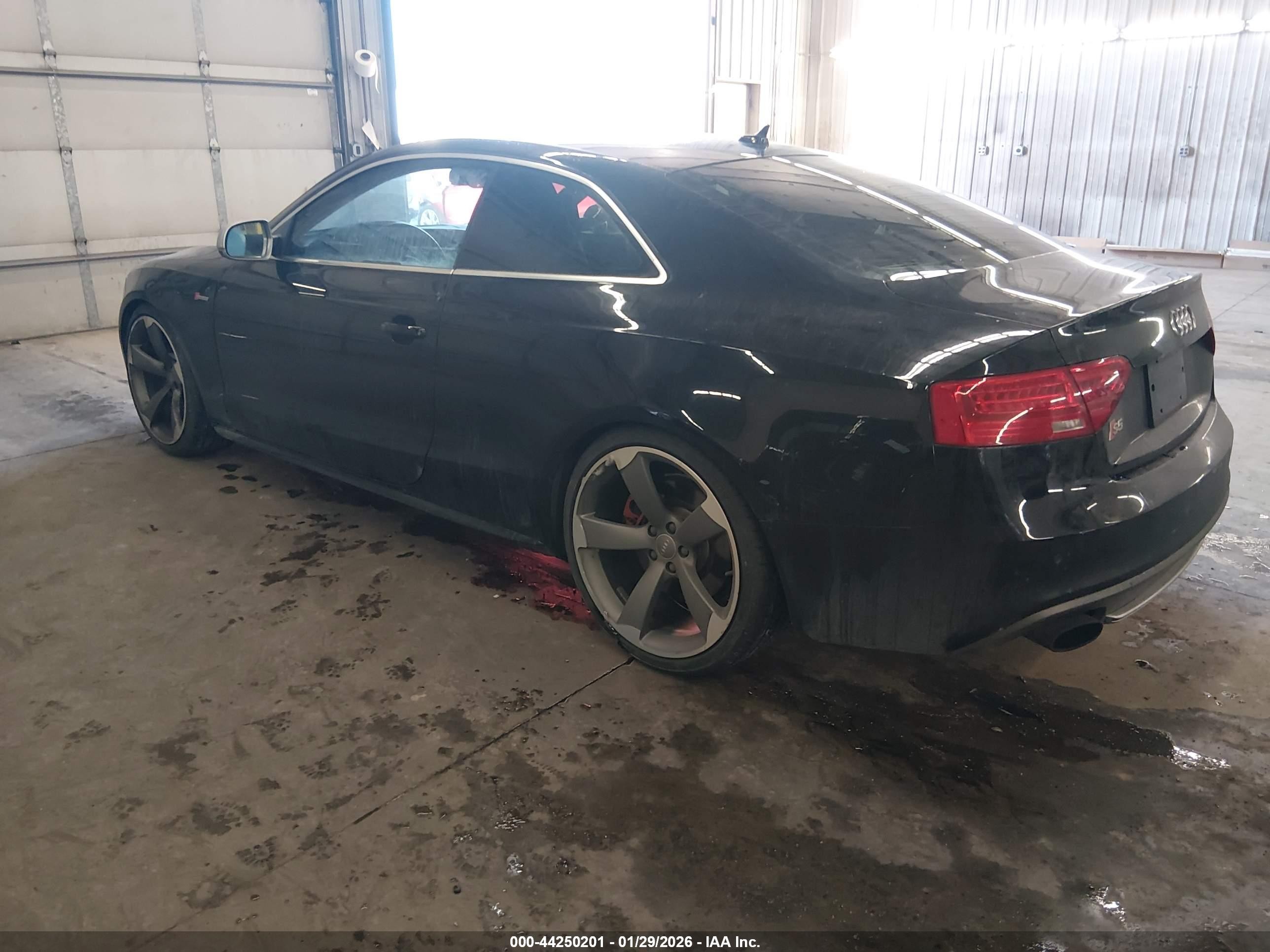 2013 Audi S5 3.0t Premium Plus Черный vin: WAUCGAFR6DA001946