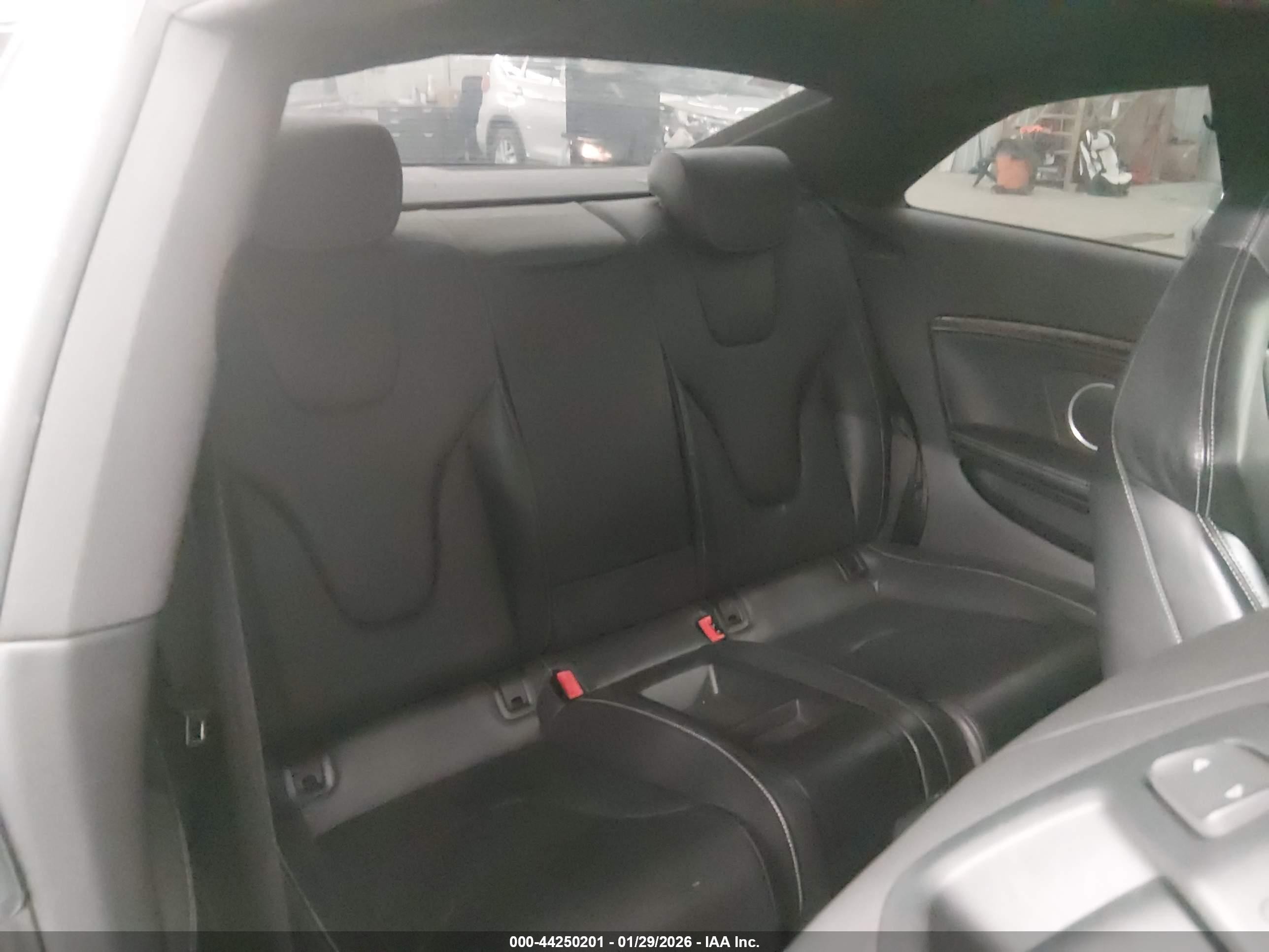 2013 Audi S5 3.0t Premium Plus Черный vin: WAUCGAFR6DA001946