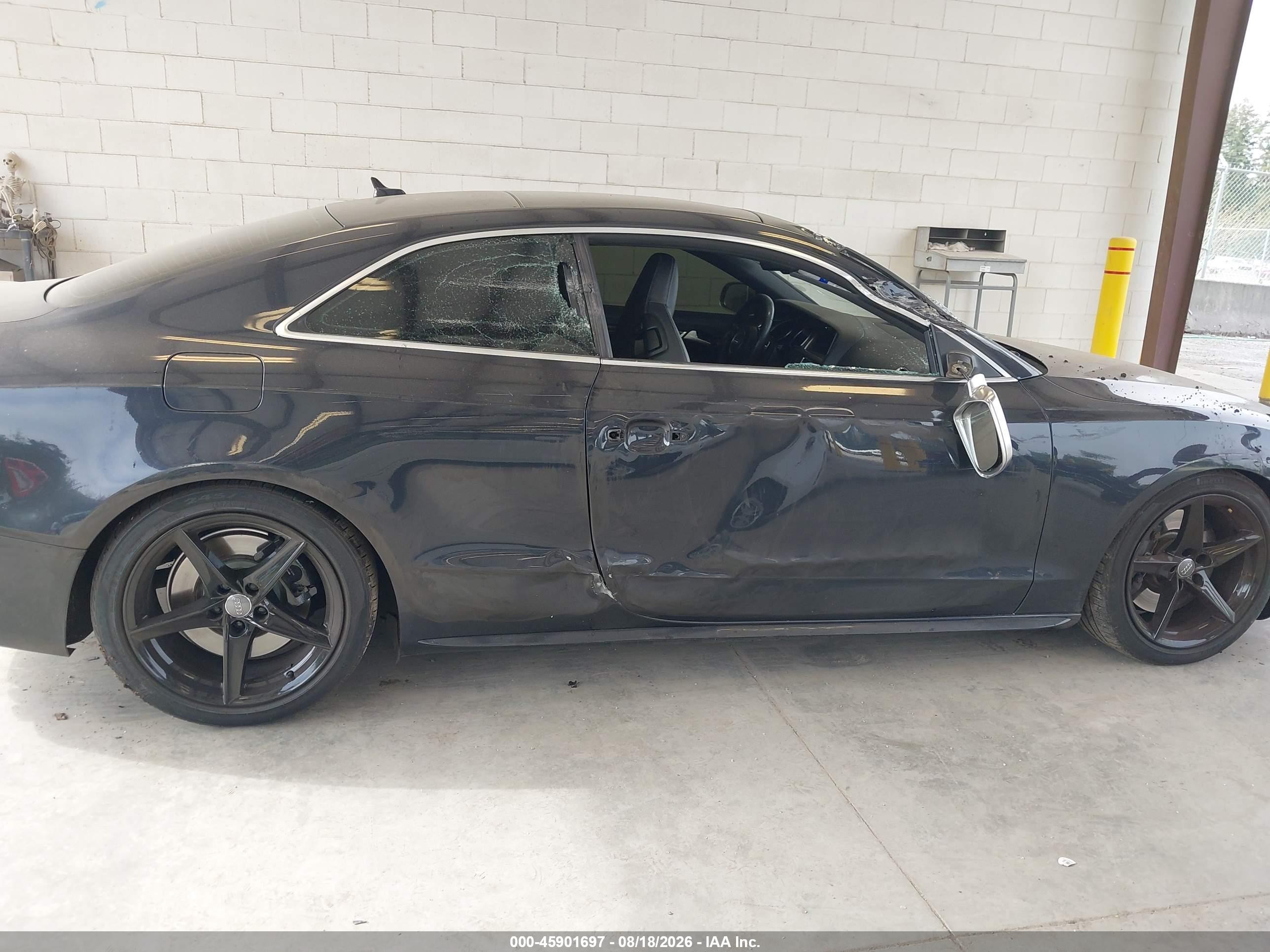 2014 Audi S5 3.0t Premium Plus Dark Blue vin: WAUCGAFR8EA015302