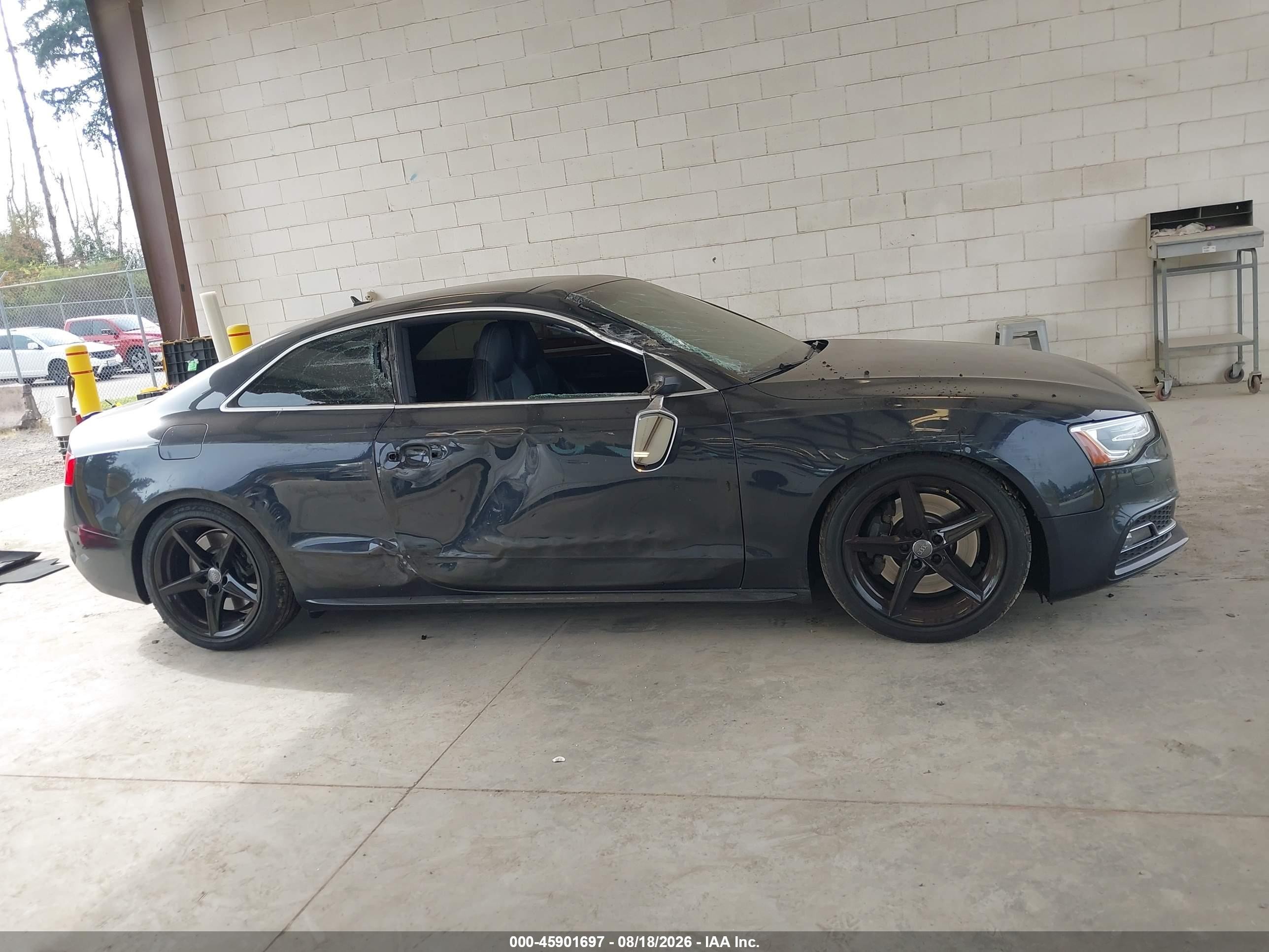 2014 Audi S5 3.0t Premium Plus Dark Blue vin: WAUCGAFR8EA015302
