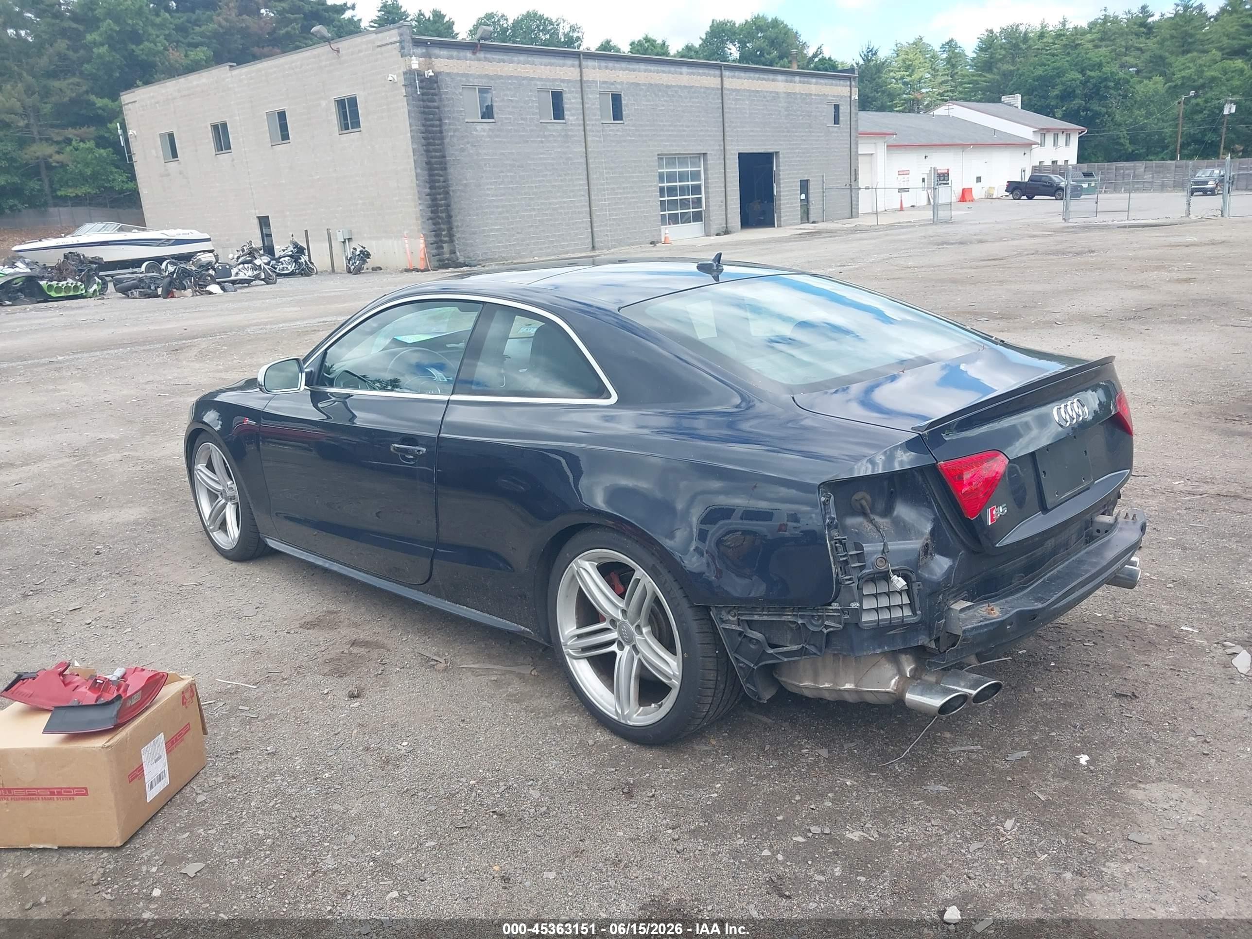 2013 Audi S5 3.0t Premium Plus Dark Blue vin: WAUCGAFRXDA002291