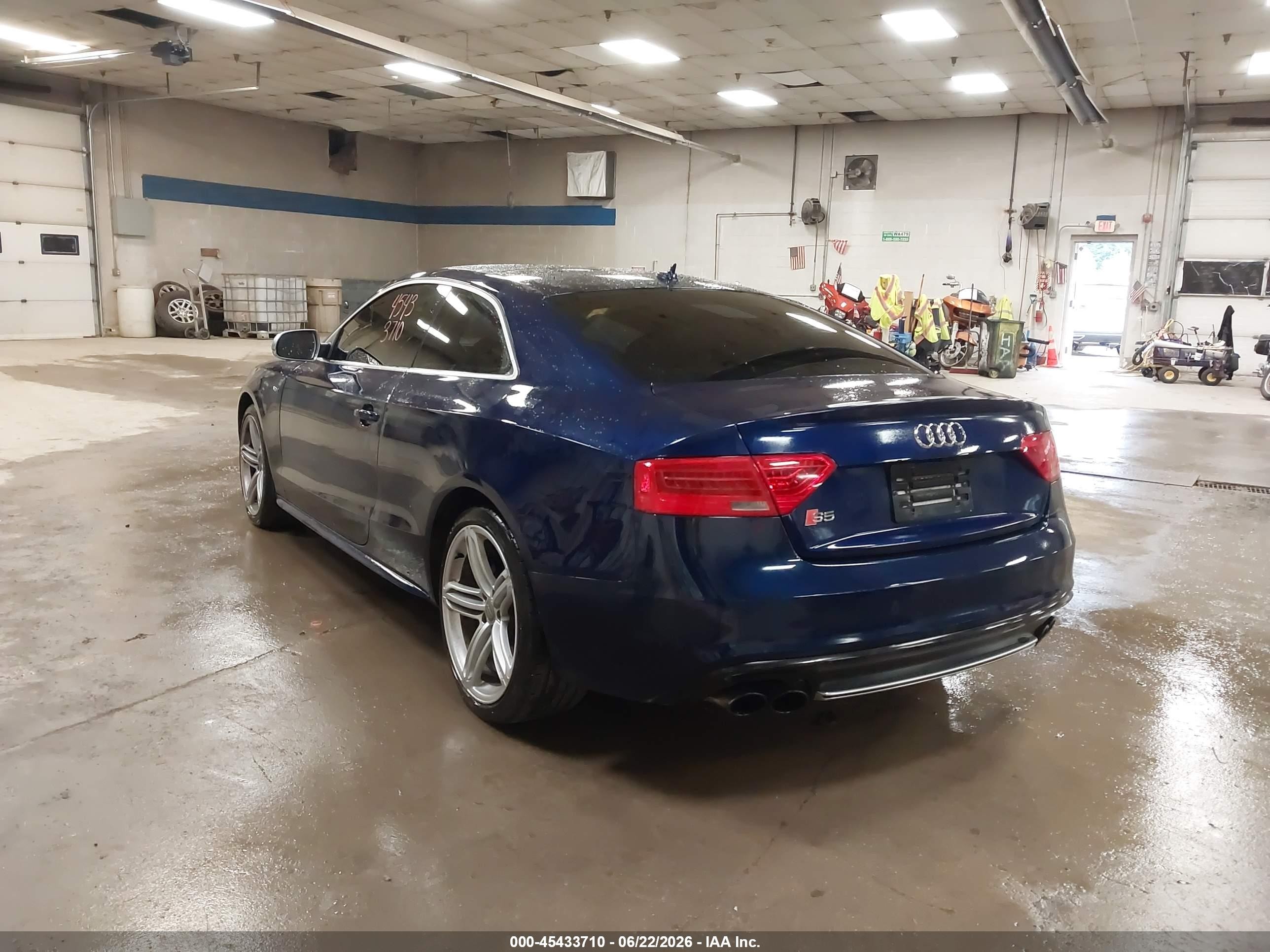 2013 Audi S5 3.0t Premium Plus Blue vin: WAUCGAFRXDA032018