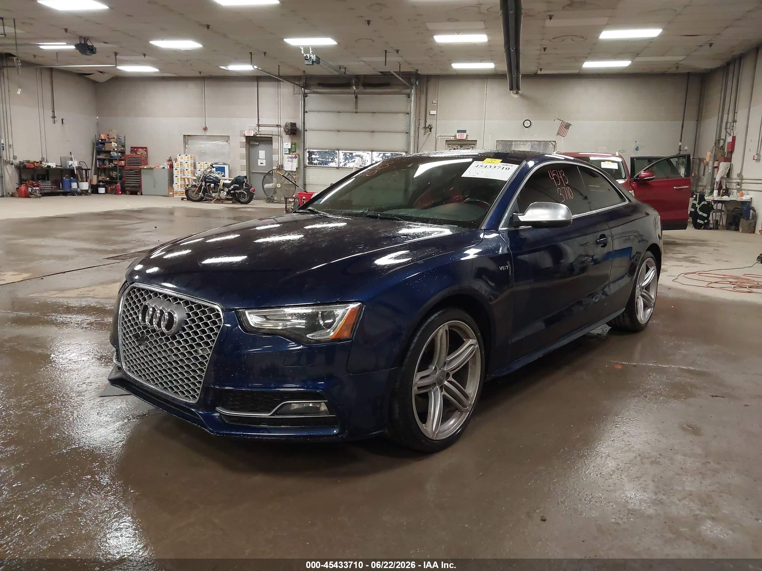 2013 Audi S5 3.0t Premium Plus Blue vin: WAUCGAFRXDA032018