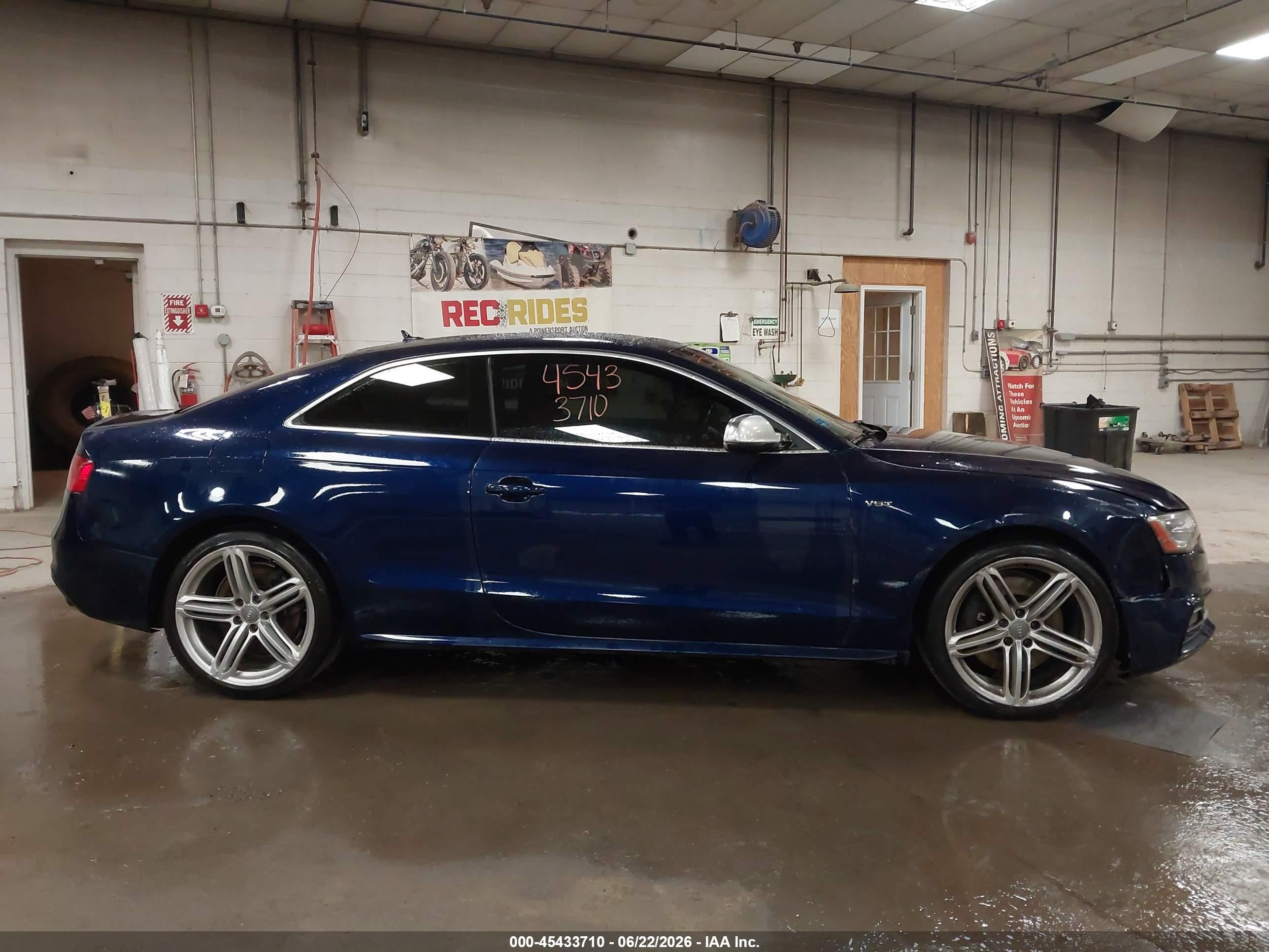 2013 Audi S5 3.0t Premium Plus Blue vin: WAUCGAFRXDA032018