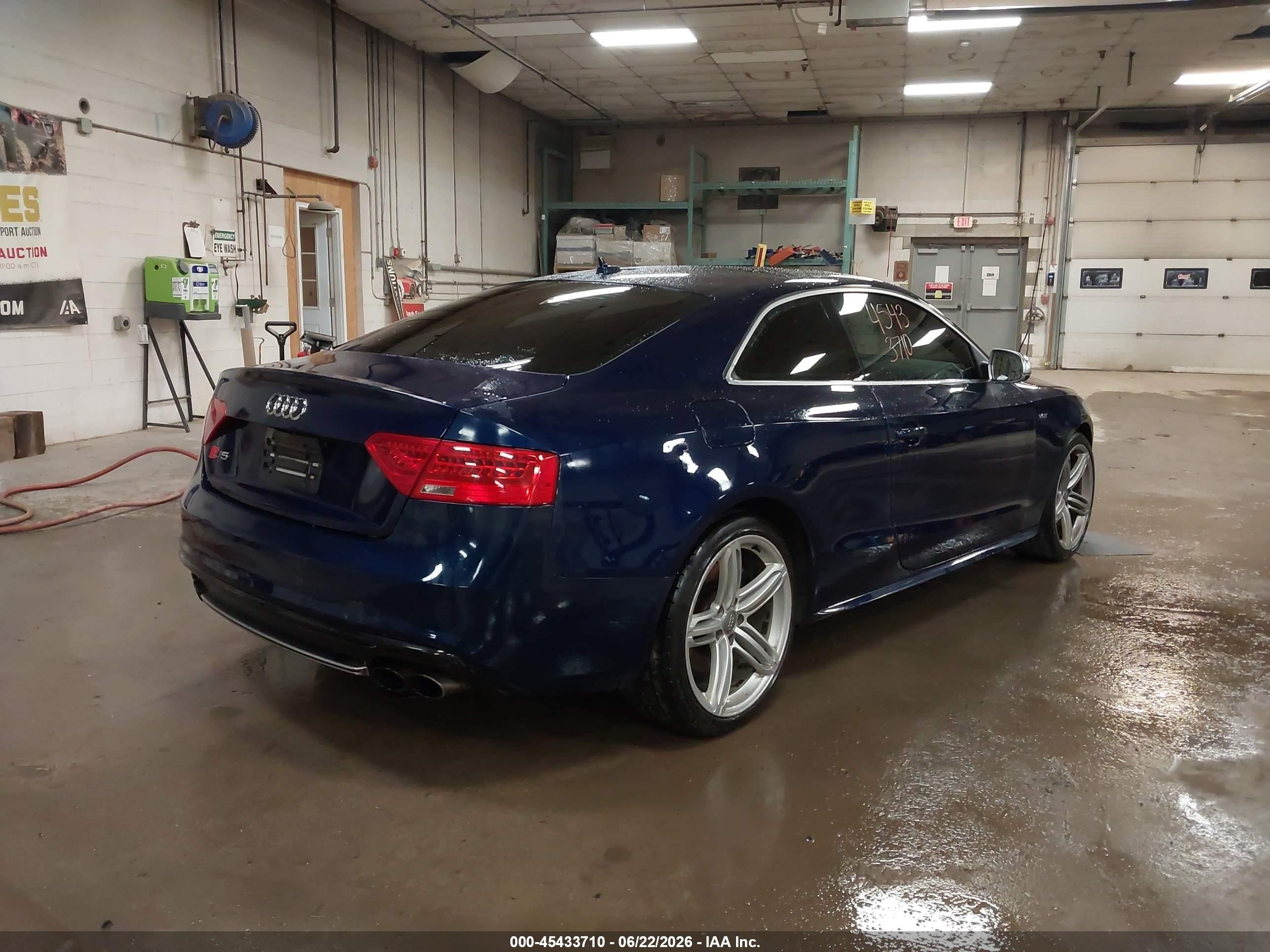 2013 Audi S5 3.0t Premium Plus Blue vin: WAUCGAFRXDA032018