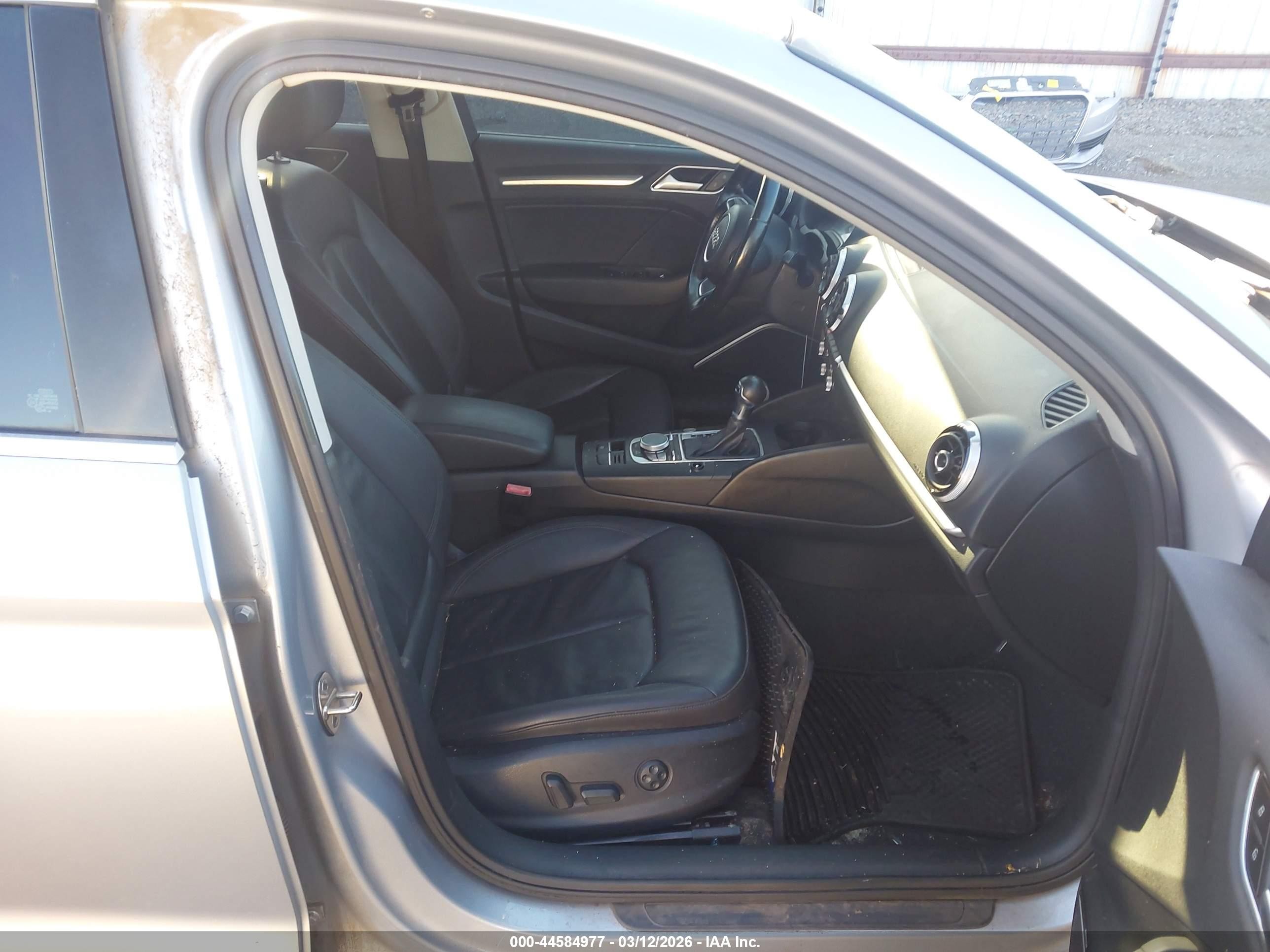 2015 Audi A3 2.0 Tdi Premium Silver vin: WAUCJGFF8F1076208
