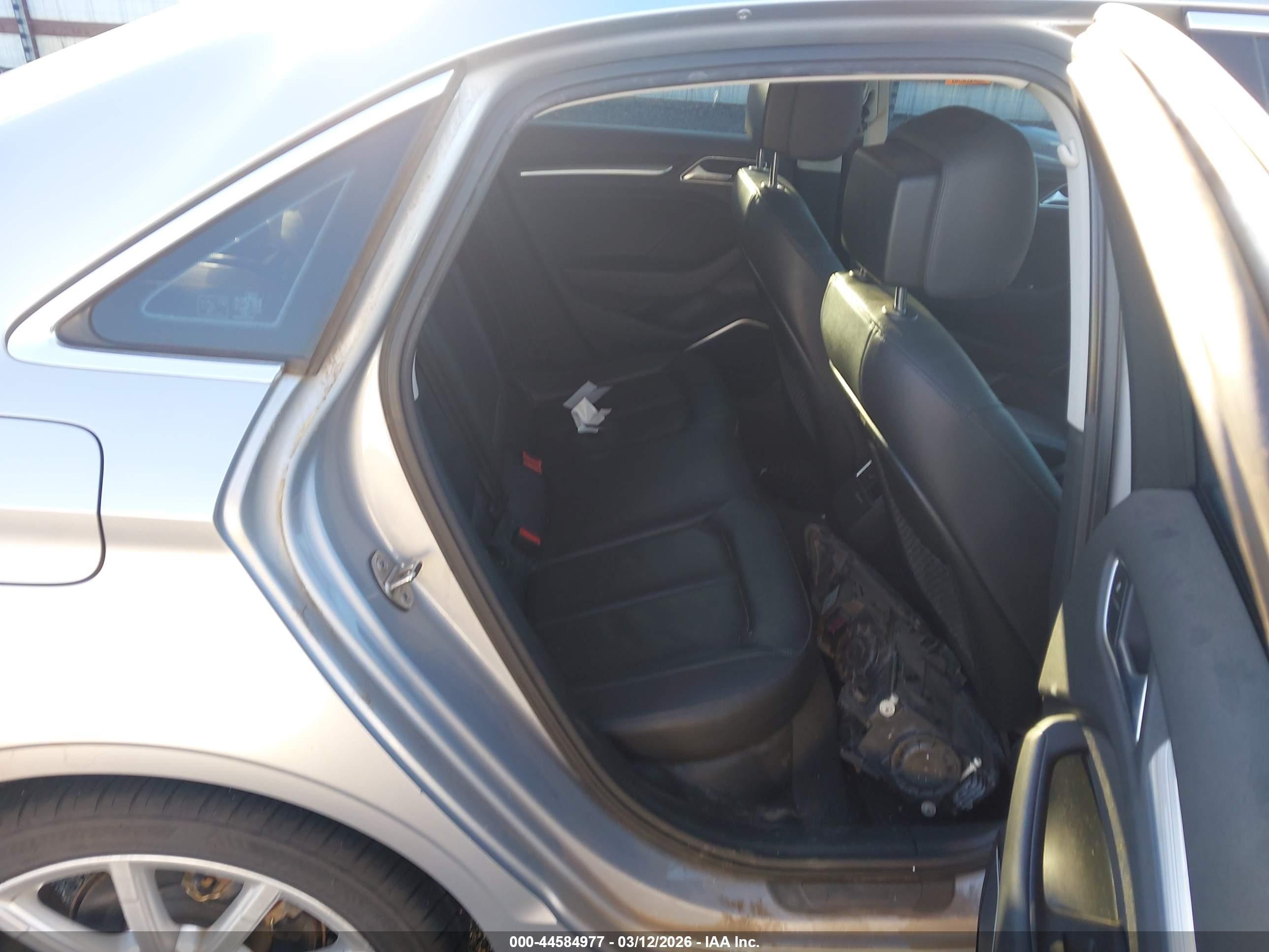 2015 Audi A3 2.0 Tdi Premium Silver vin: WAUCJGFF8F1076208