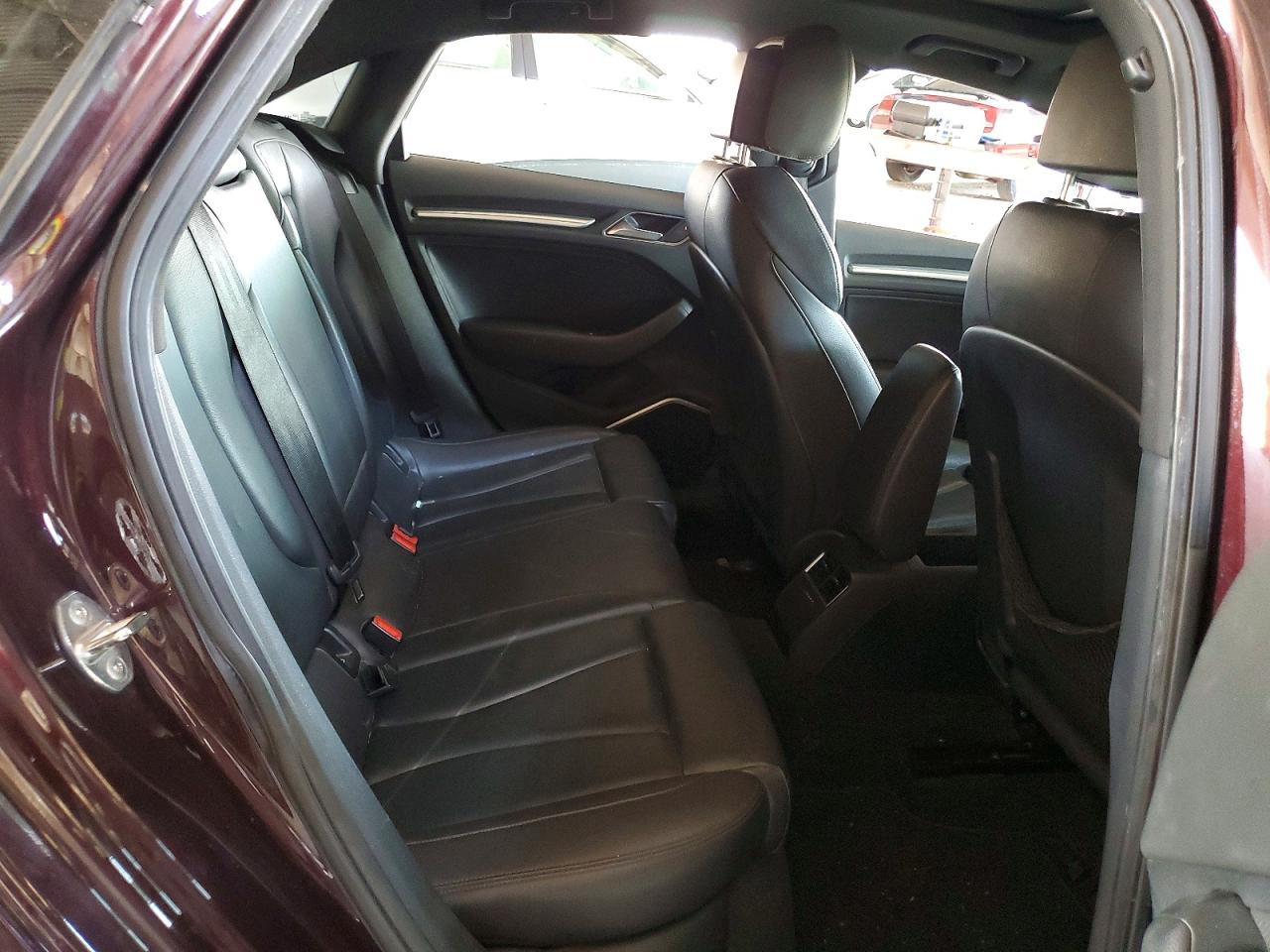 2015 Audi A3 Premium Plus Maroon vin: WAUCJGFF9F1044304
