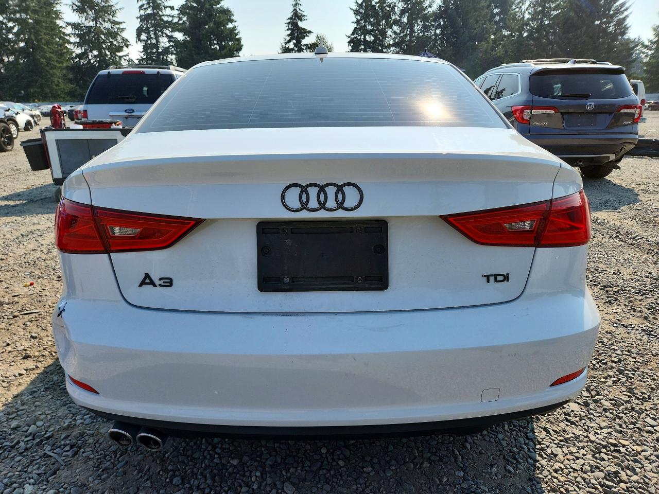 2015 Audi A3 Premium Plus White vin: WAUCJGFFXF1088473