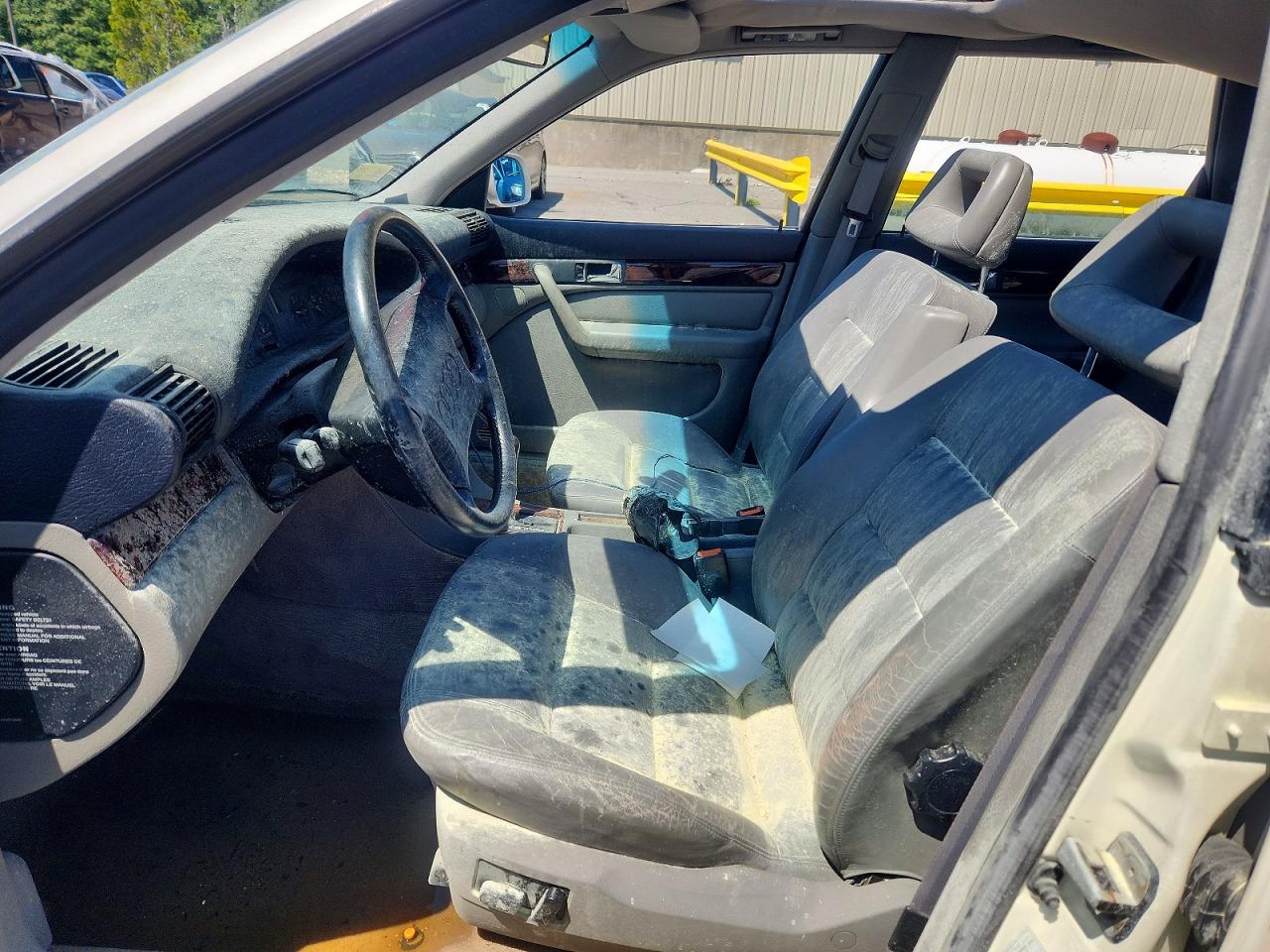 1994 Audi 100 S White vin: WAUCK84A9RN066195