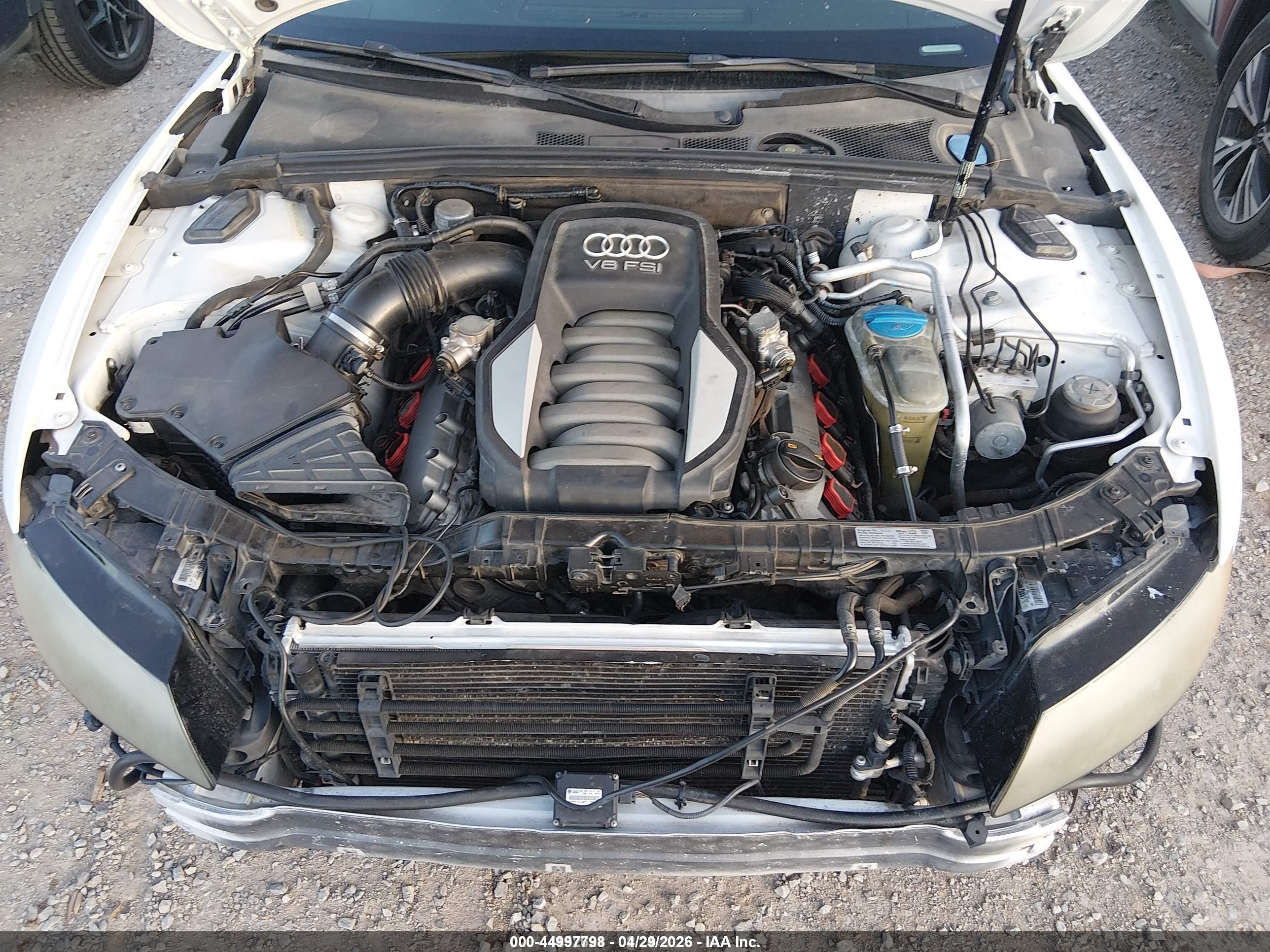 2011 Audi S5 4.2 Premium Plus White vin: WAUCVAFR1BA042360