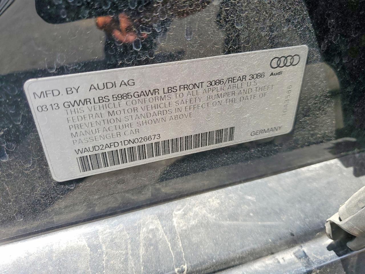 2013 Audi S8 Quattro Black vin: WAUD2AFD1DN026673