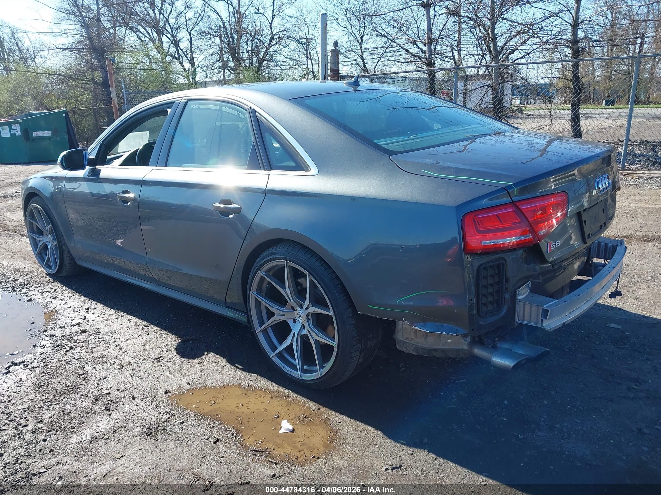 2013 Audi S8 4.0t Gray vin: WAUD2AFD4DN017319