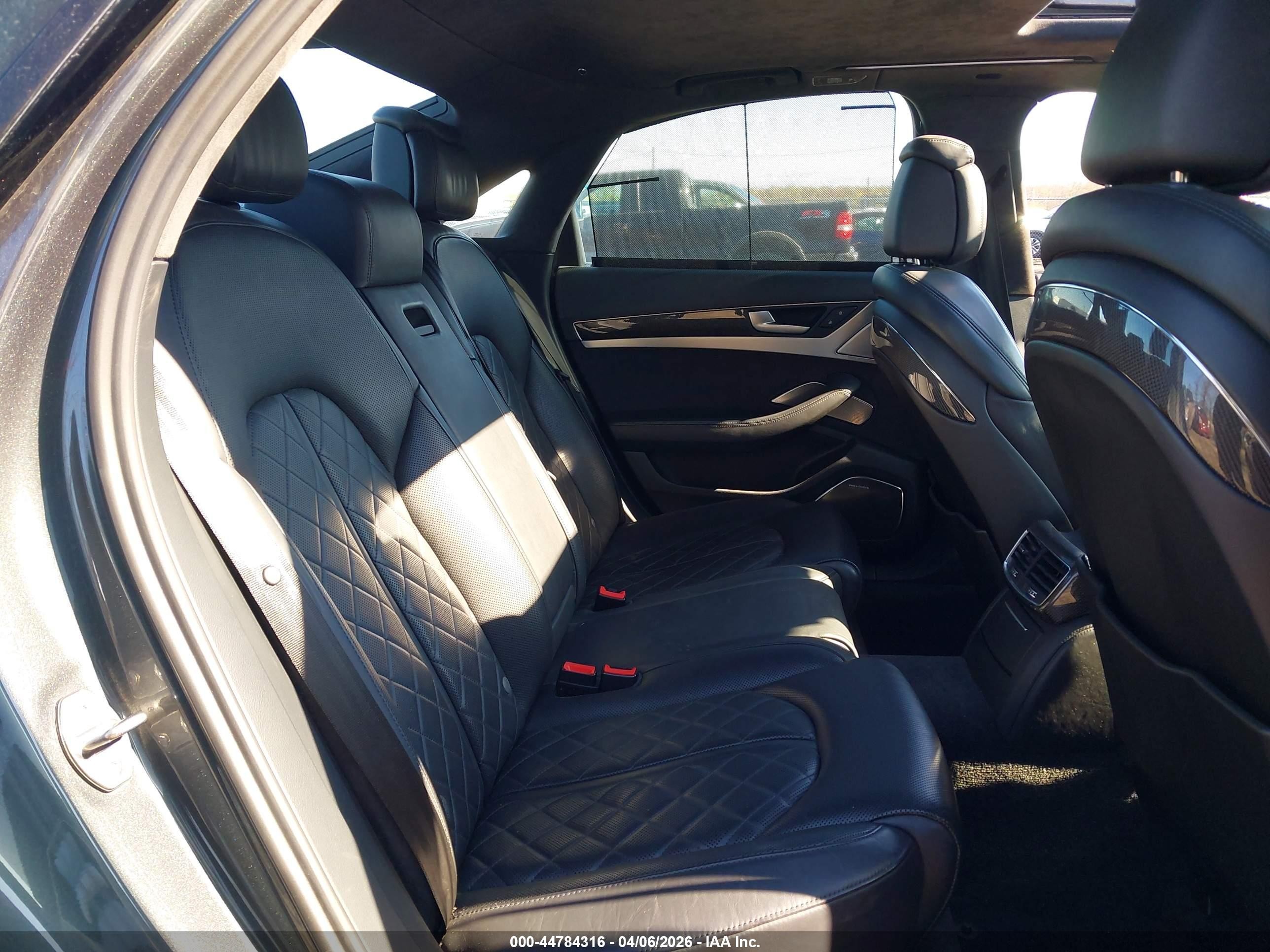 2013 Audi S8 4.0t Gray vin: WAUD2AFD4DN017319