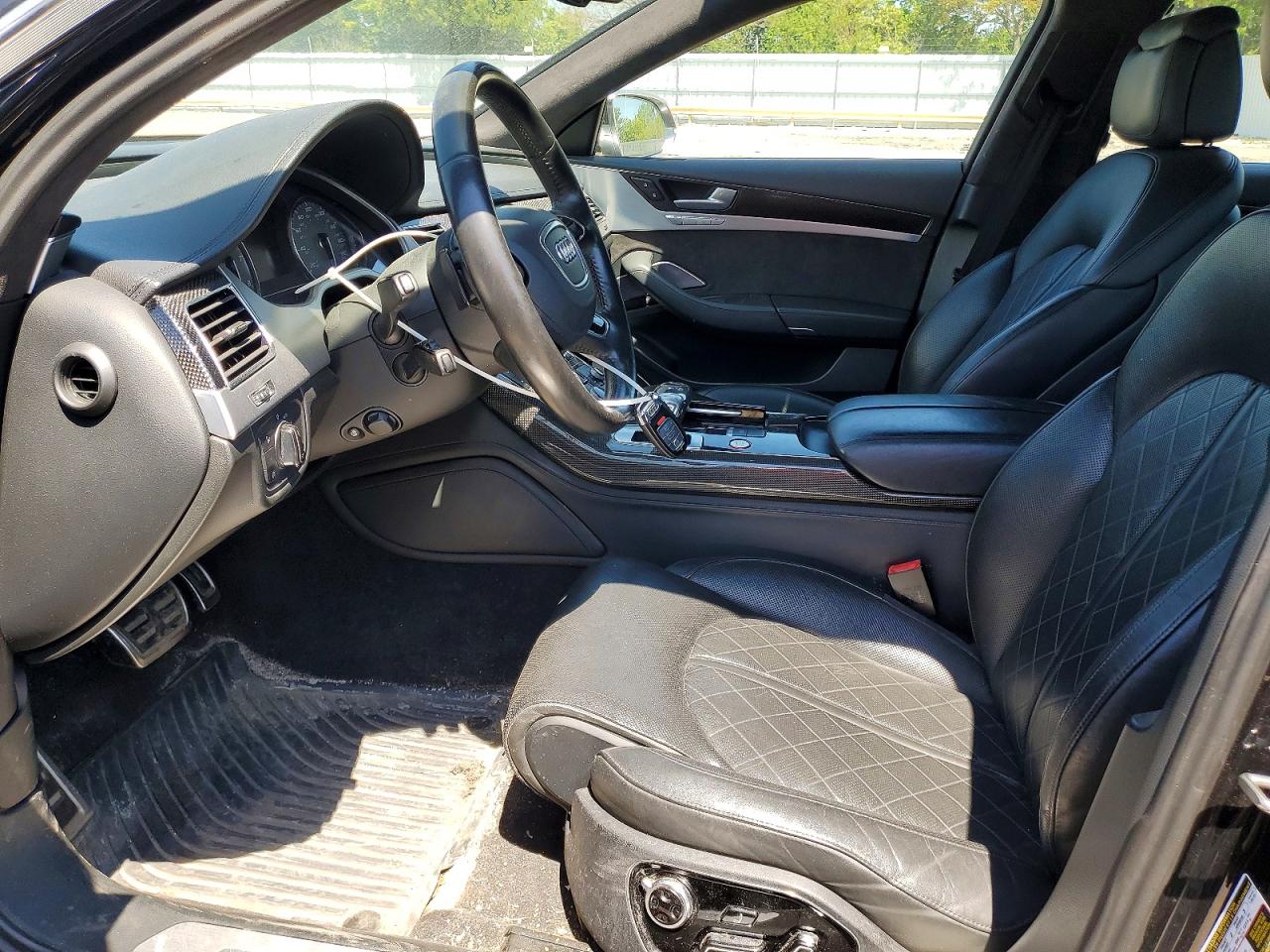 2013 Audi S8 Quattro Black vin: WAUD2AFD7DN029657