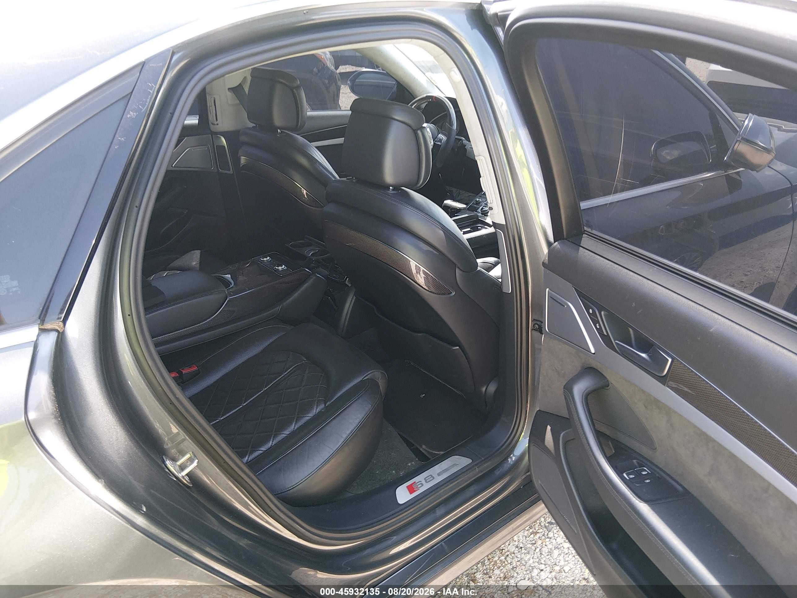 2013 Audi S8 4.0t Black vin: WAUD2AFDXDN009029
