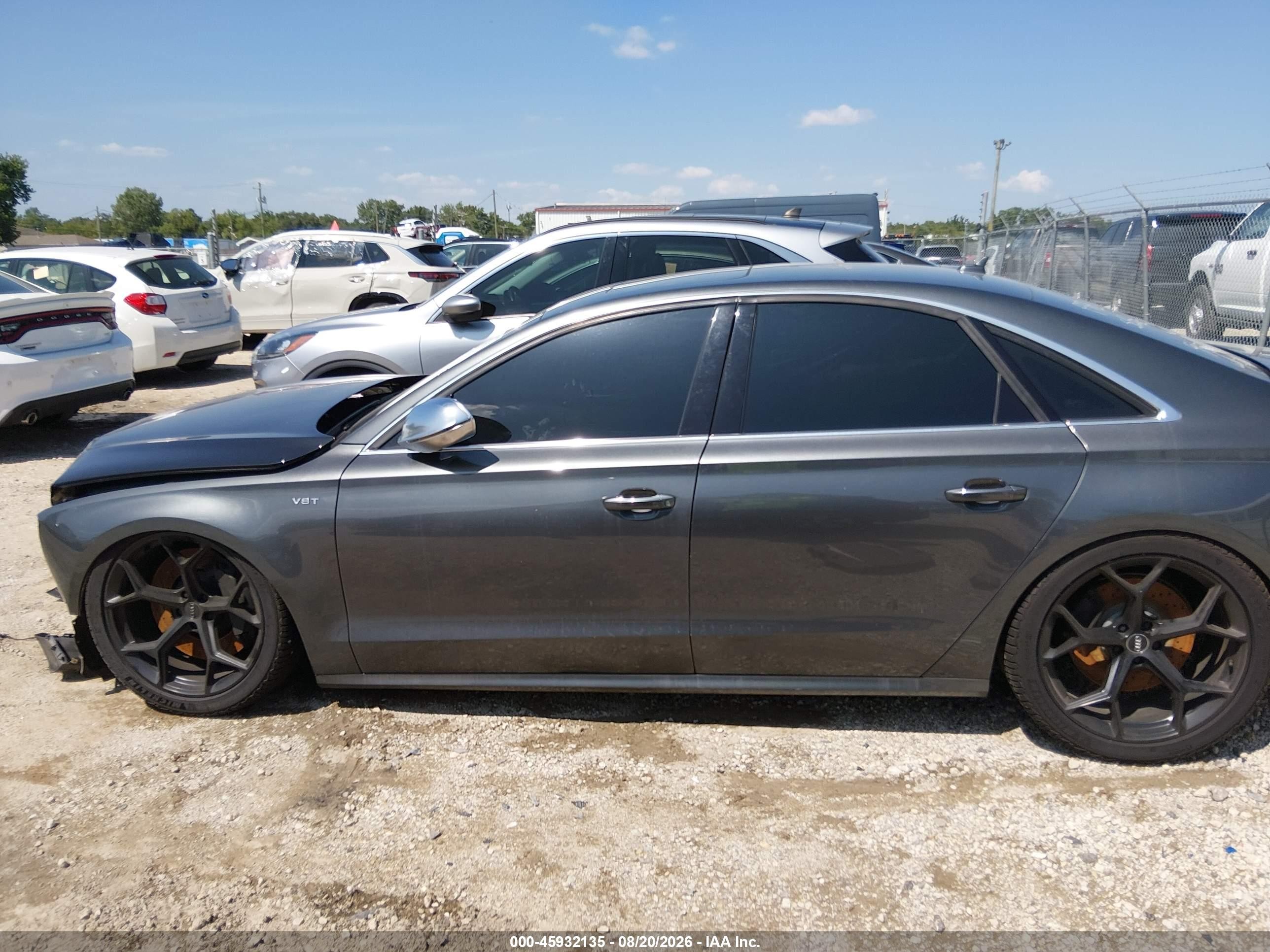 2013 Audi S8 4.0t Black vin: WAUD2AFDXDN009029