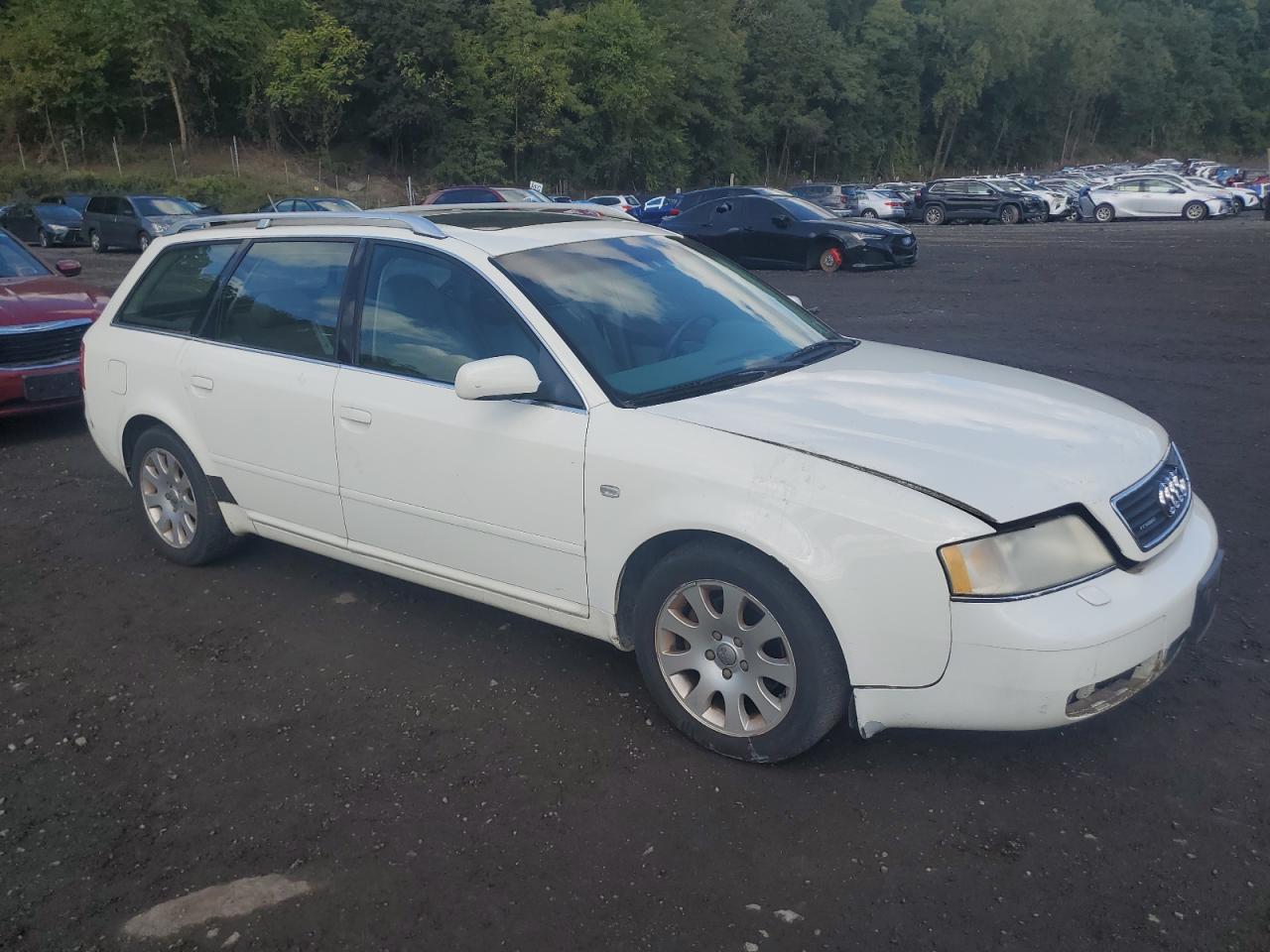 1999 Audi A6 Avant Quattro Белый vin: WAUDA24B8XN028533