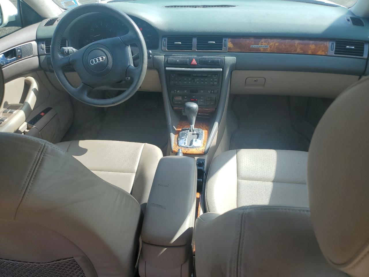 1999 Audi A6 Avant Quattro Белый vin: WAUDA24B8XN028533