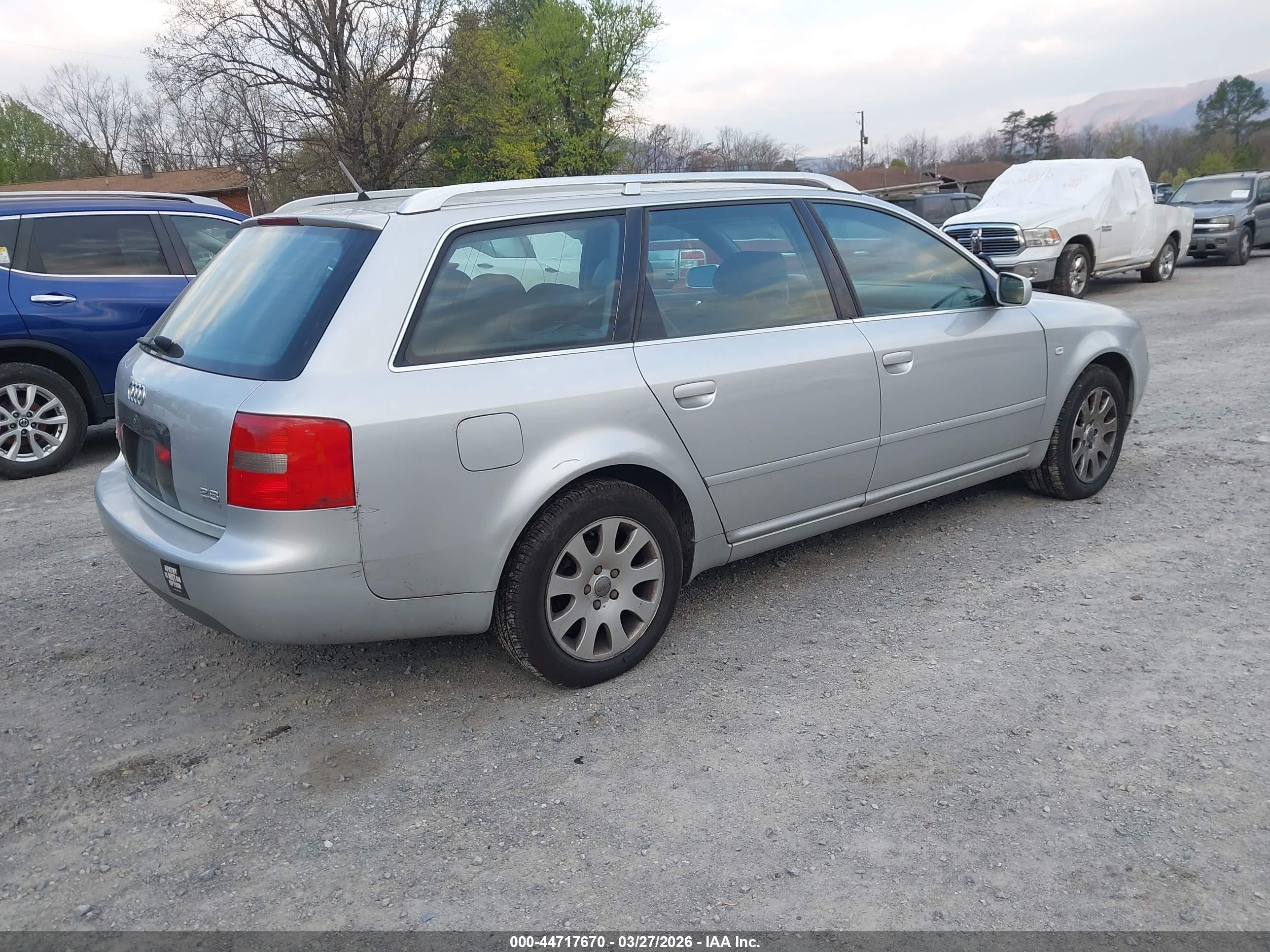 1999 Audi A6 2.8 Avant Серебряный vin: WAUDA24B8XN131449