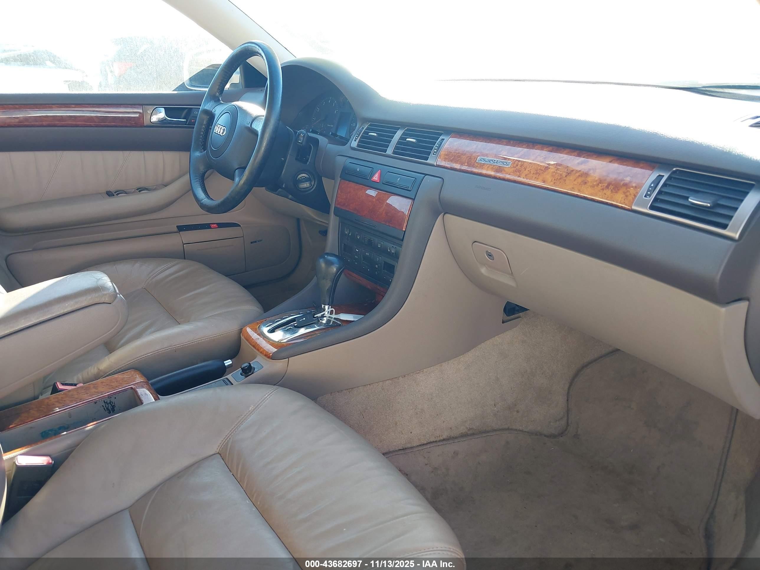 1999 Audi A6 2.8 Avant Gold vin: WAUDA24BXXN024337