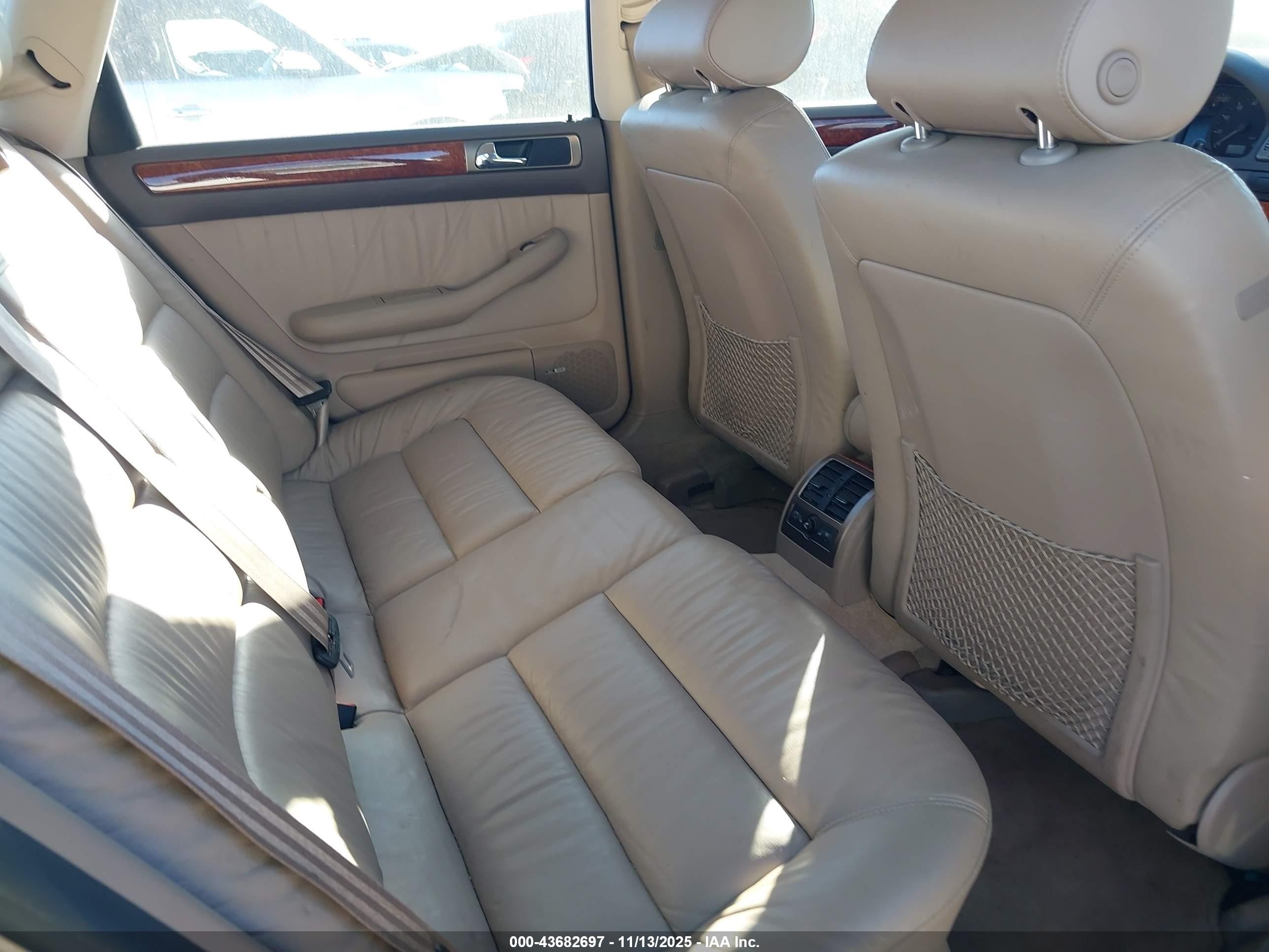 1999 Audi A6 2.8 Avant Gold vin: WAUDA24BXXN024337
