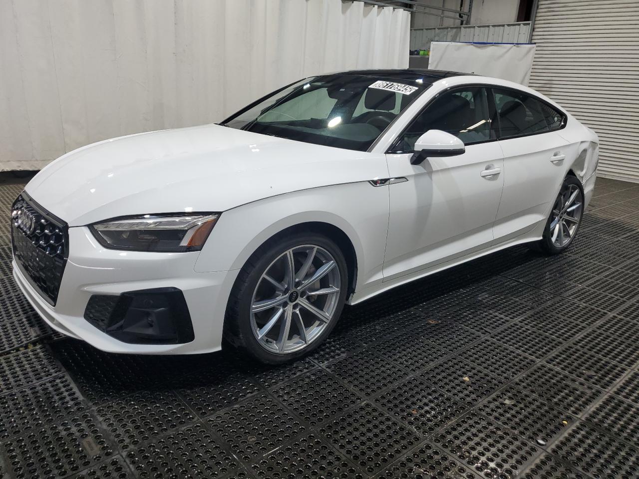 WAUDACF50SA005888
