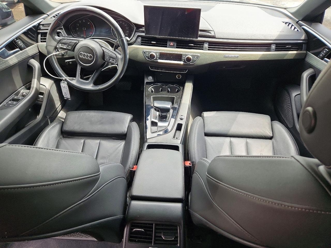 2021 Audi A5 Premium 45 Черный vin: WAUDACF54MA017206