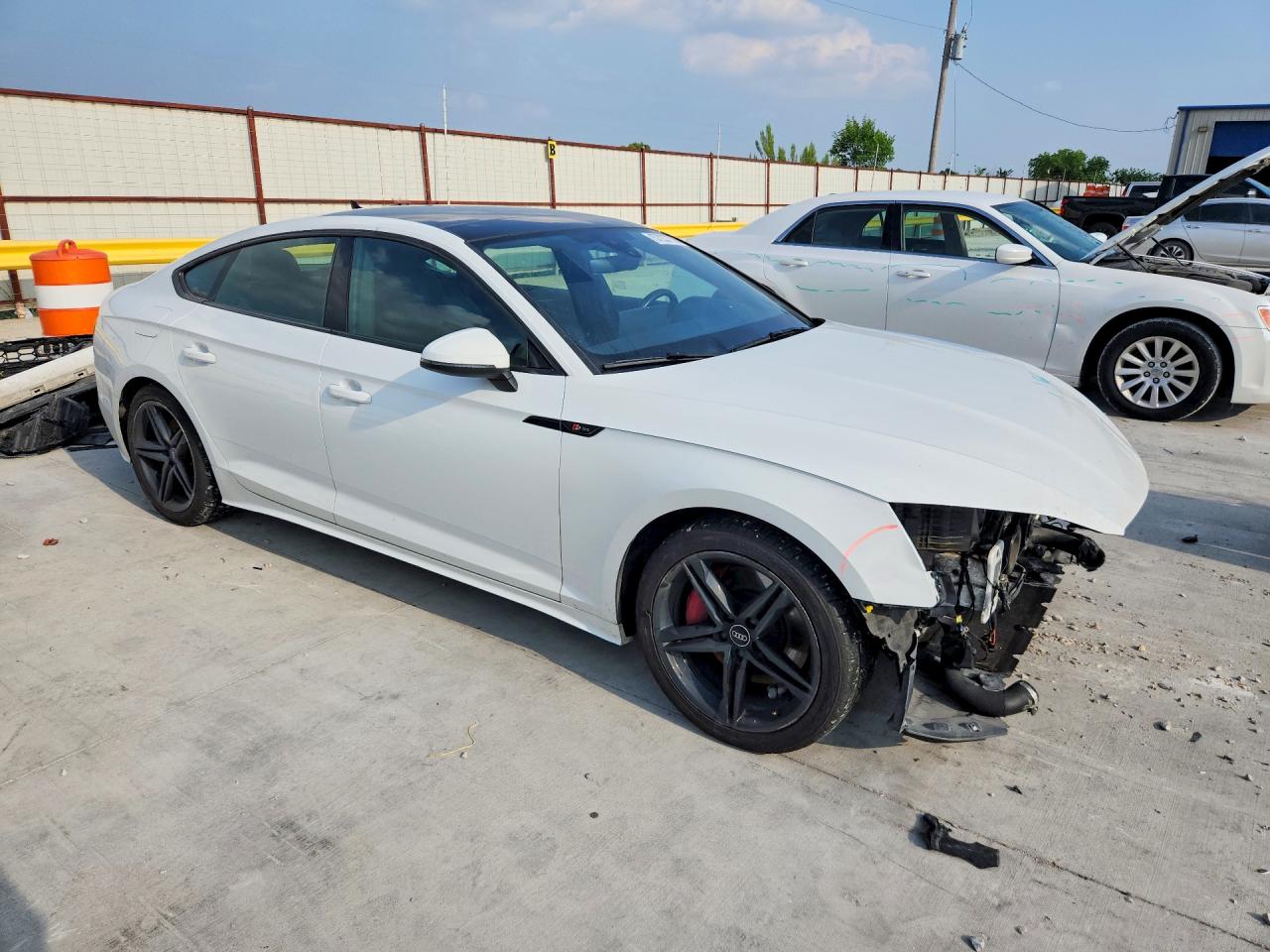 2022 Audi A5 Premium 45 Белый vin: WAUDACF54NA008829