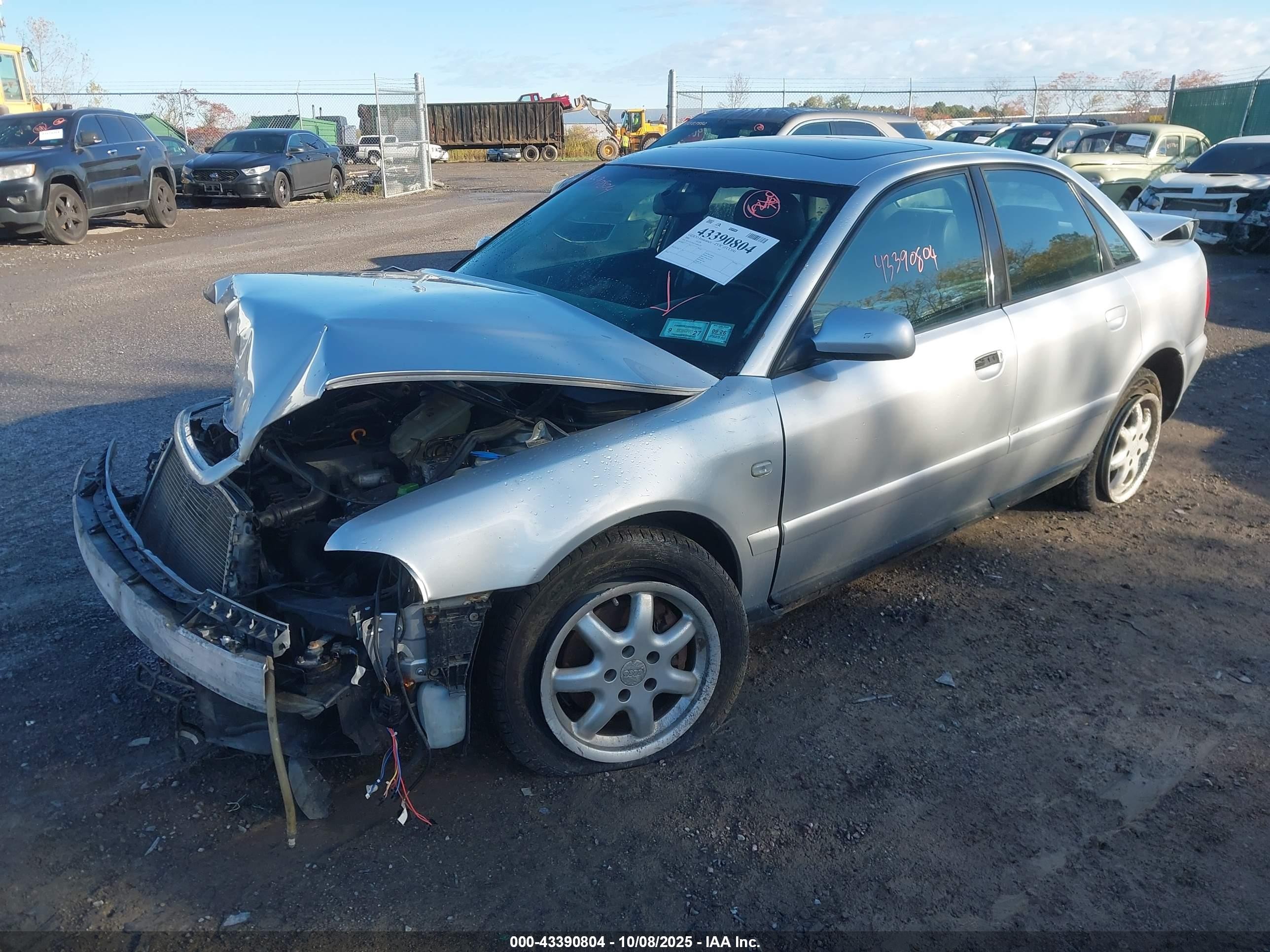 2000 Audi A4 1.8 T Серебряный vin: WAUDC28D1YA091259