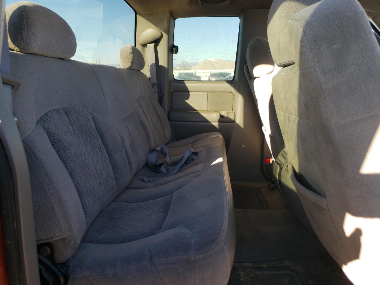 2000 Chevrolet Silverado K1500 Красный vin: WAUDC28D7YA031664