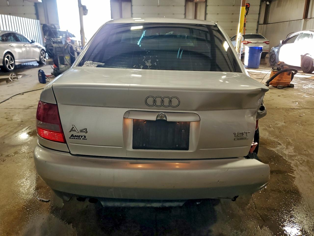 2000 Audi A4 1.8t Quattro Серебряный vin: WAUDC68D0YA168954
