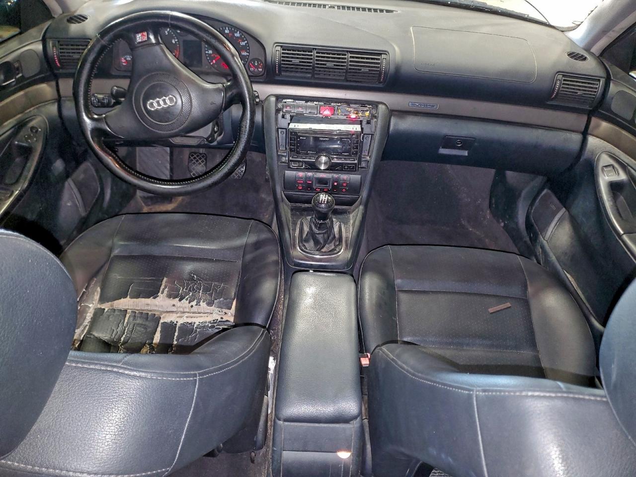 2000 Audi A4 1.8t Quattro Серебряный vin: WAUDC68D0YA168954
