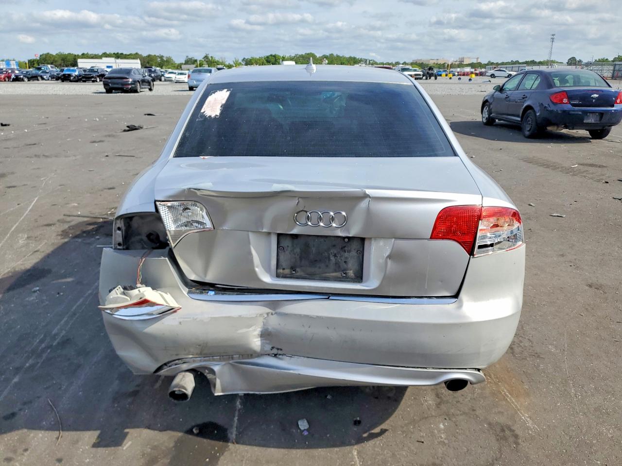 2008 Audi A4 2.0t Quattro Silver vin: WAUDF78E48A163164