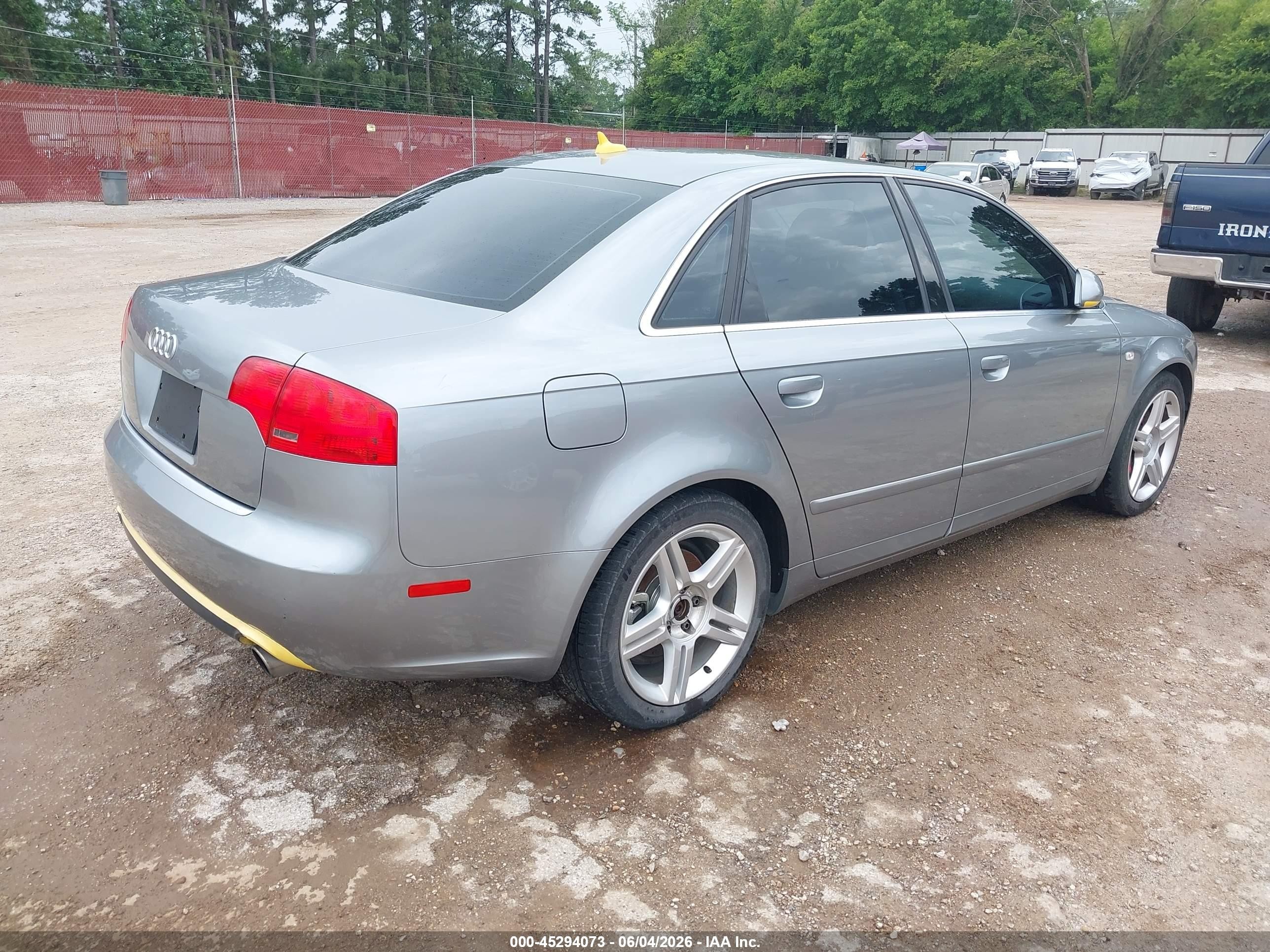 2007 Audi A4 2.0t Серый vin: WAUDF78E57A281125