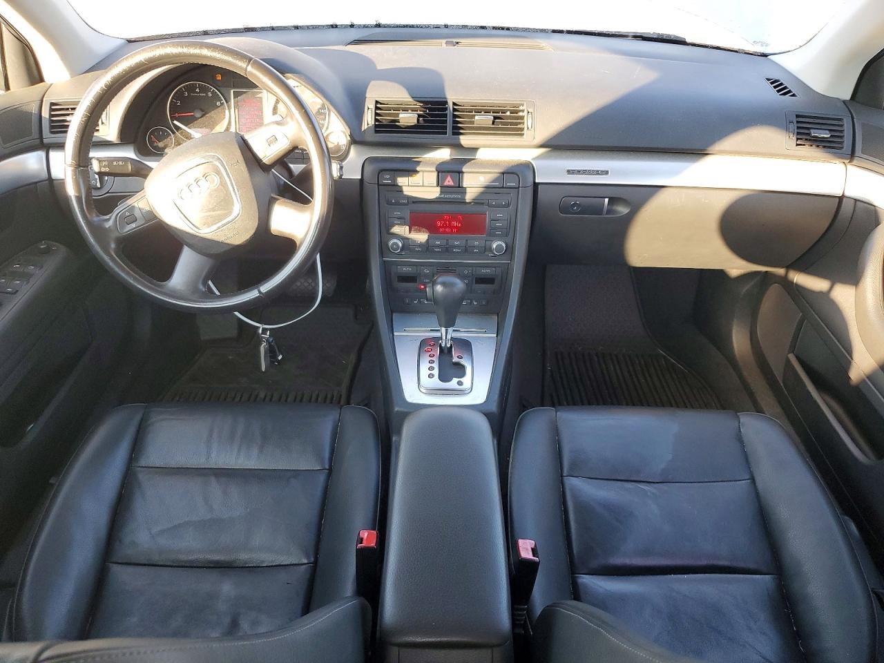 2008 Audi A4 2.0t Quattro Silver vin: WAUDF78E58A114085