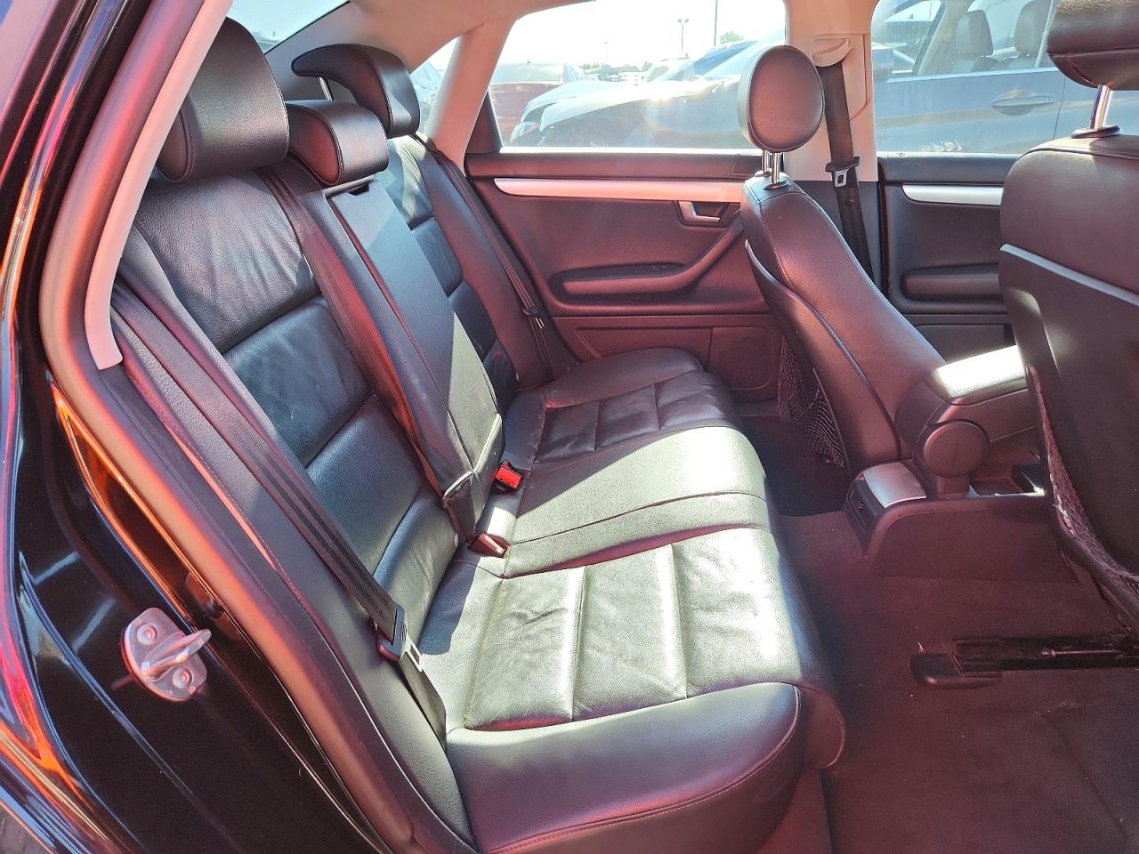 2005 Audi A4 2.0t Quattro Черный vin: WAUDF78E75A577745